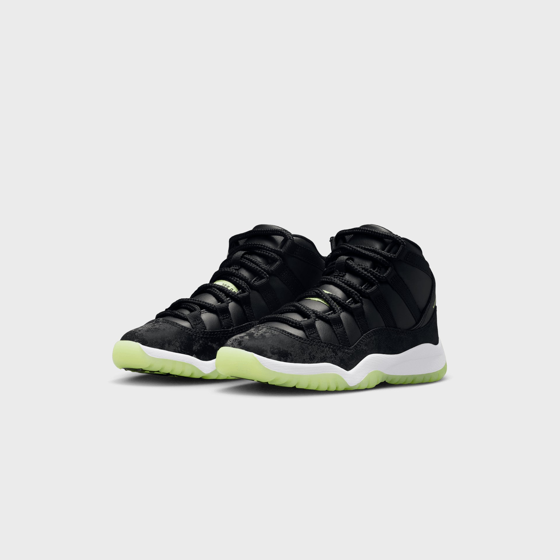 Jordan PS Jordan 11 Retro - Black / Barely Volt / Dark Raisin / White