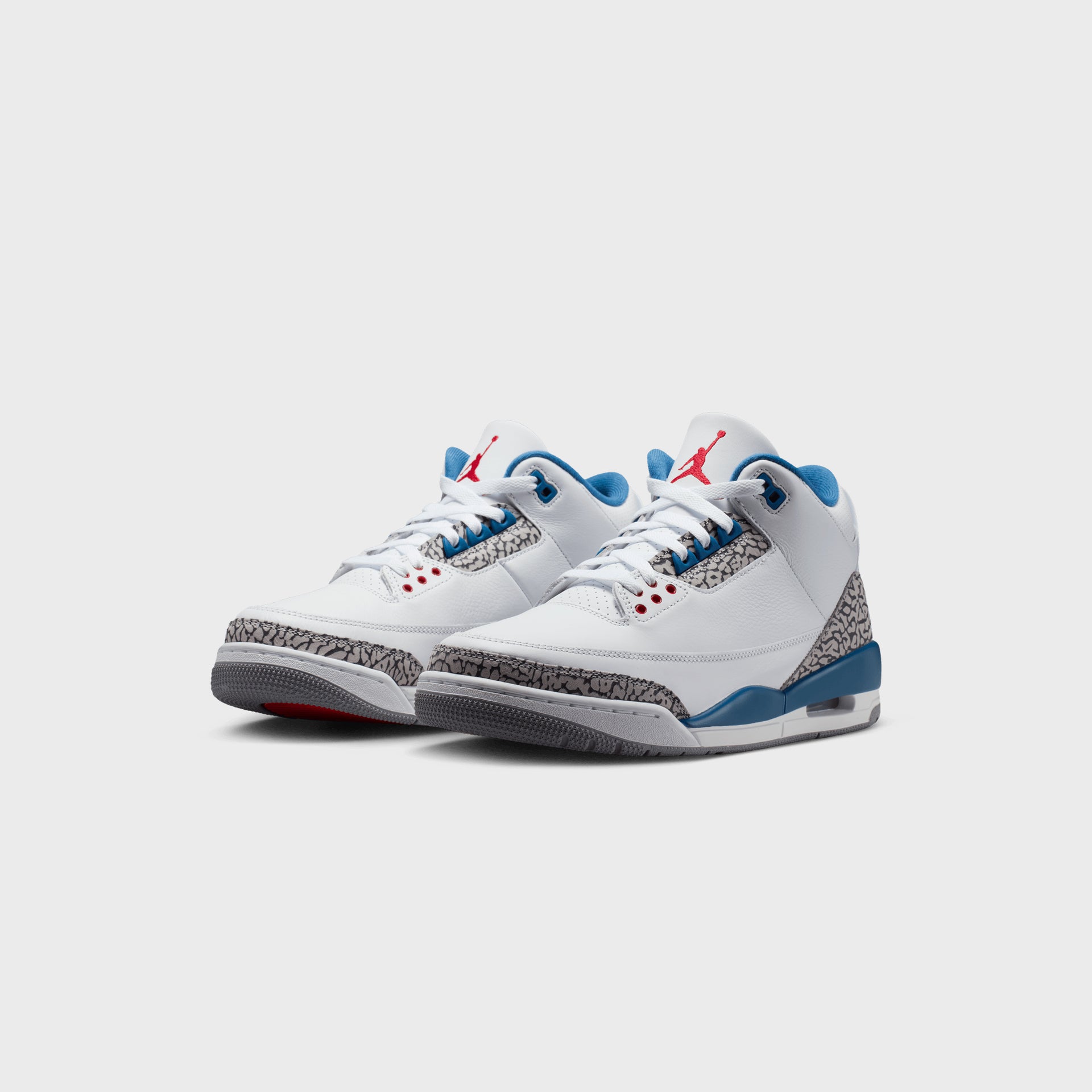 Jordan Air Jordan 3 Retro OG - White / Varsity Red / True Blue / Cement Grey / Anthracite