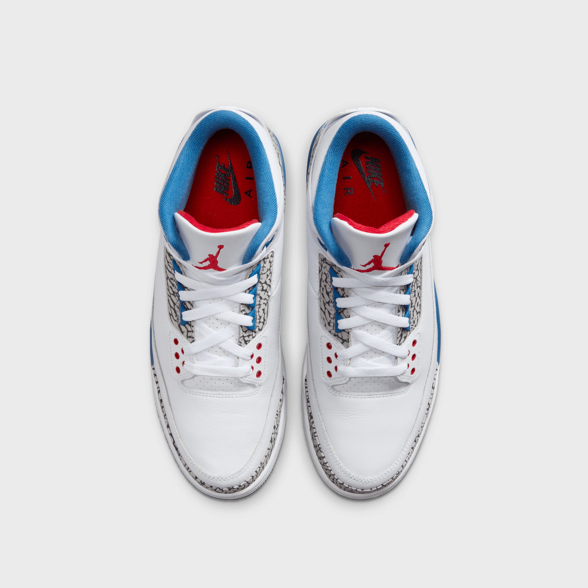 Jordan Air Jordan 3 Retro OG - White / Varsity Red / True Blue / Cement Grey / Anthracite