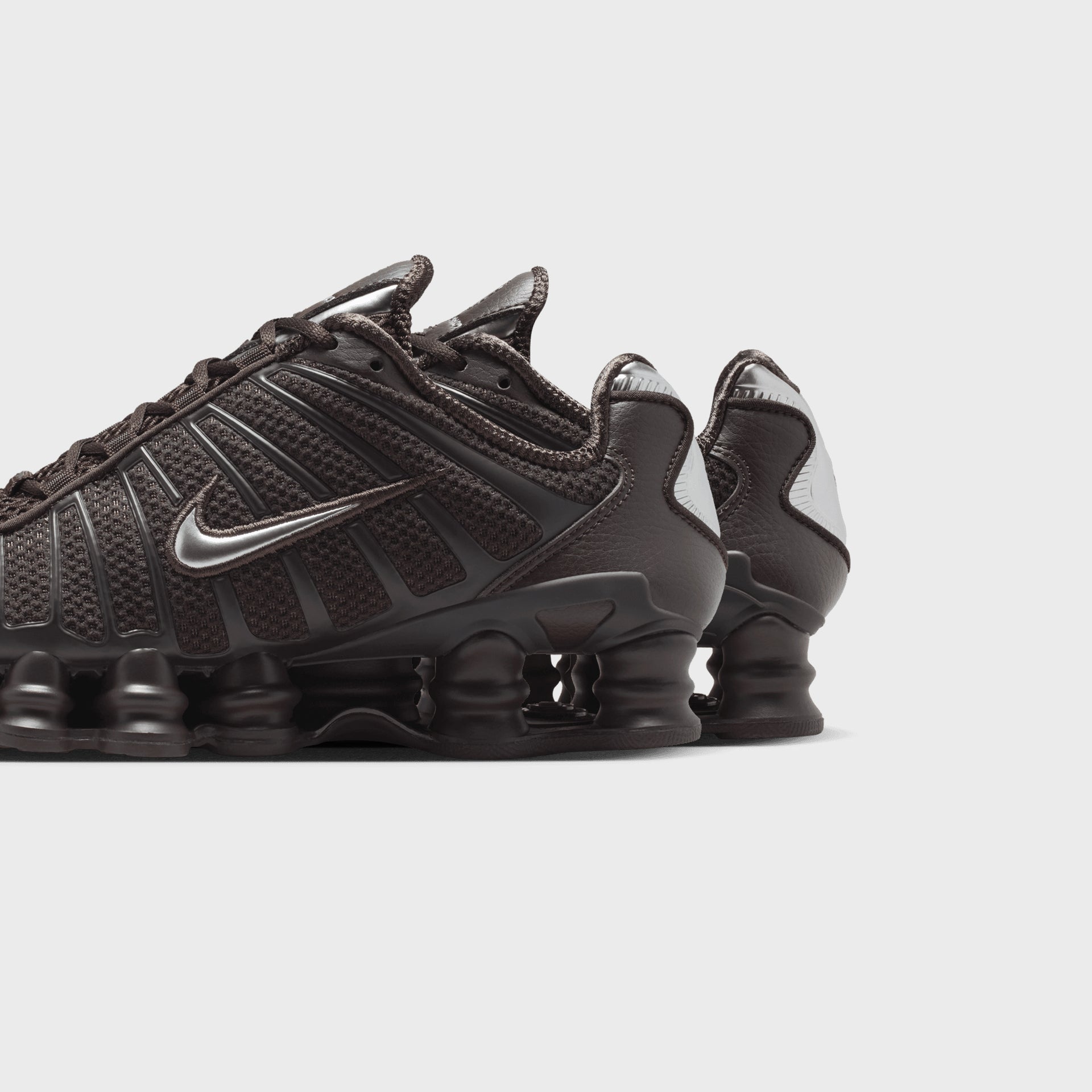Nike WMNS Shox TL - Velvet Brown / Mtlc Silver