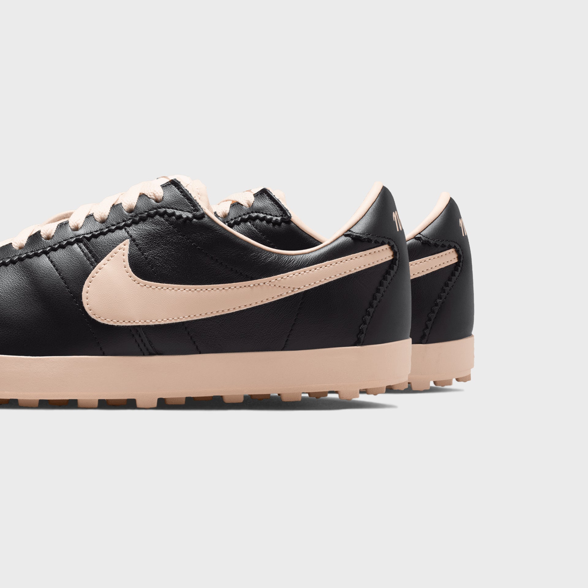 Nike WMNS Astrograbber LTHR - Black / Sail / Muslin