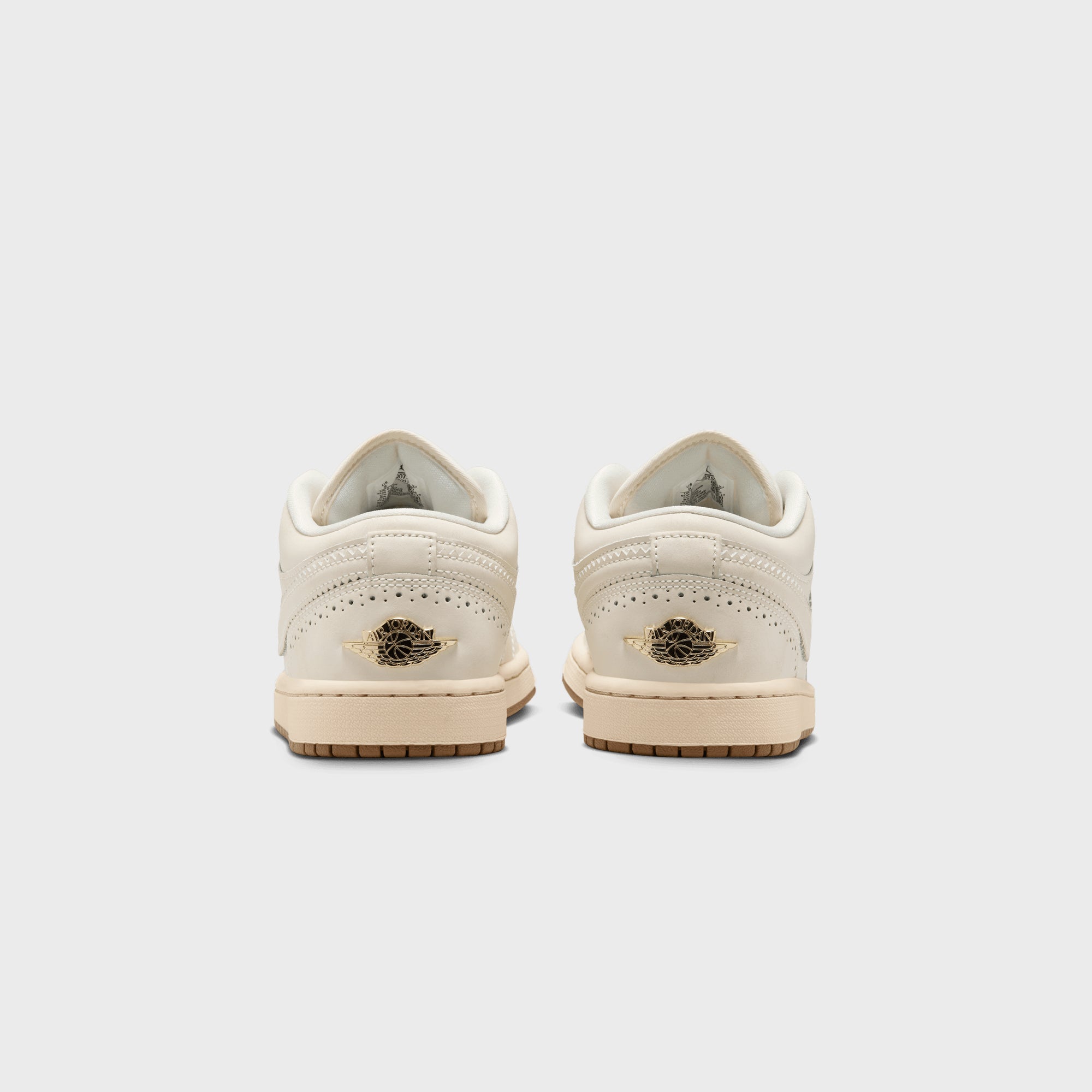 Jordan WMNS Air Jordan 1 Low SE - Chalk / Chalk / Mtlc Gold