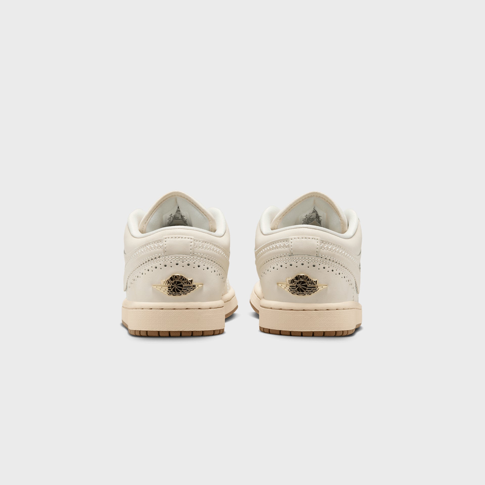 Jordan WMNS Air Jordan 1 Low SE - Chalk / Chalk / Mtlc Gold / Pearl White