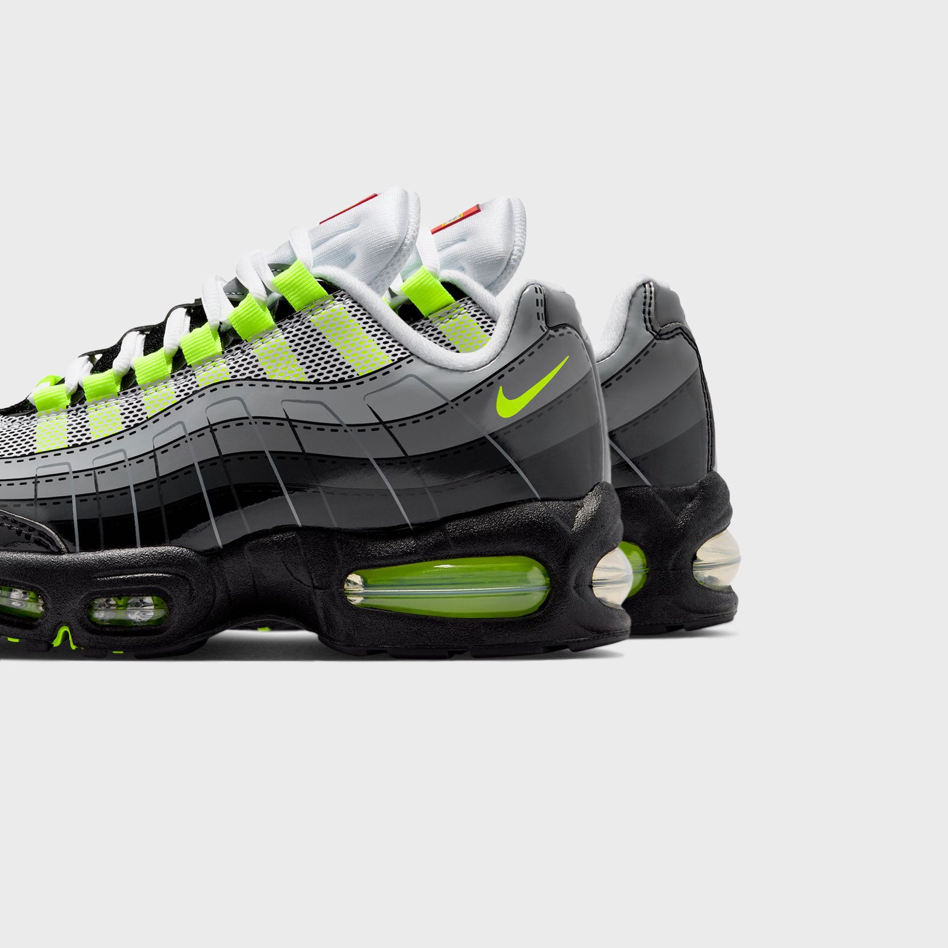 Nike x LEGO® GS Air Max 95 - Black / Dark Smoke Grey / Smoke Grey / Metallic Silver