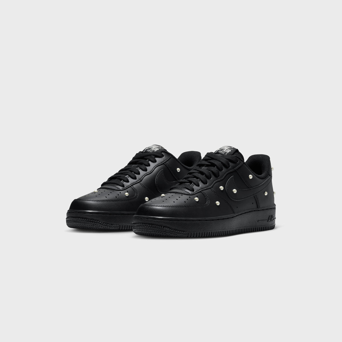 Nike Air Force 1 '07 SE - Black / Metallic SUMMIT White / Black