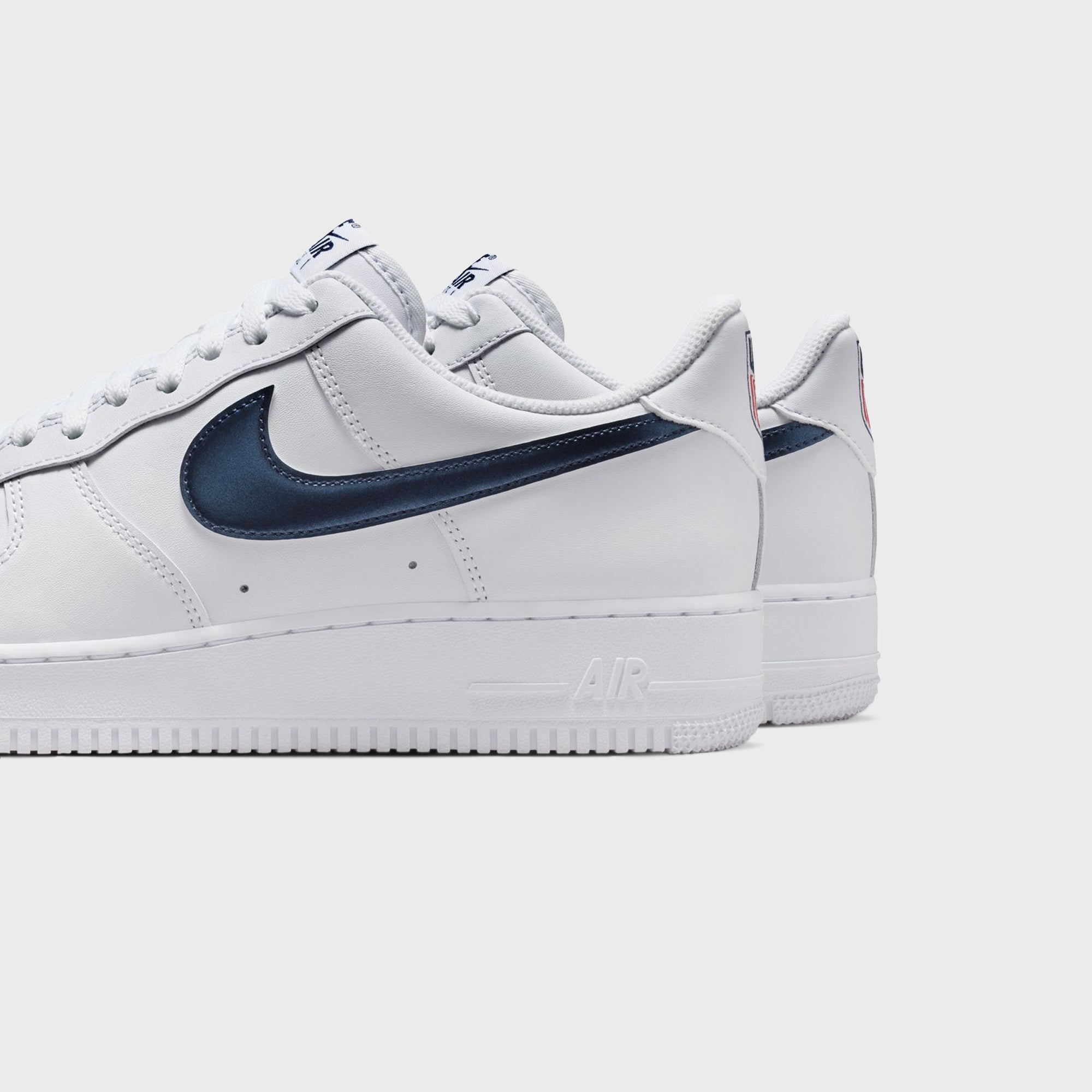 Nike Air Force 1 '07 LV8 - White / University Red / University Red