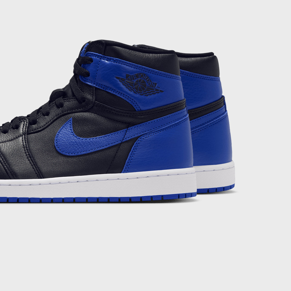 Jordan Air Jordan 1 Retro High OG - Black / Varsity Royal / Summit White