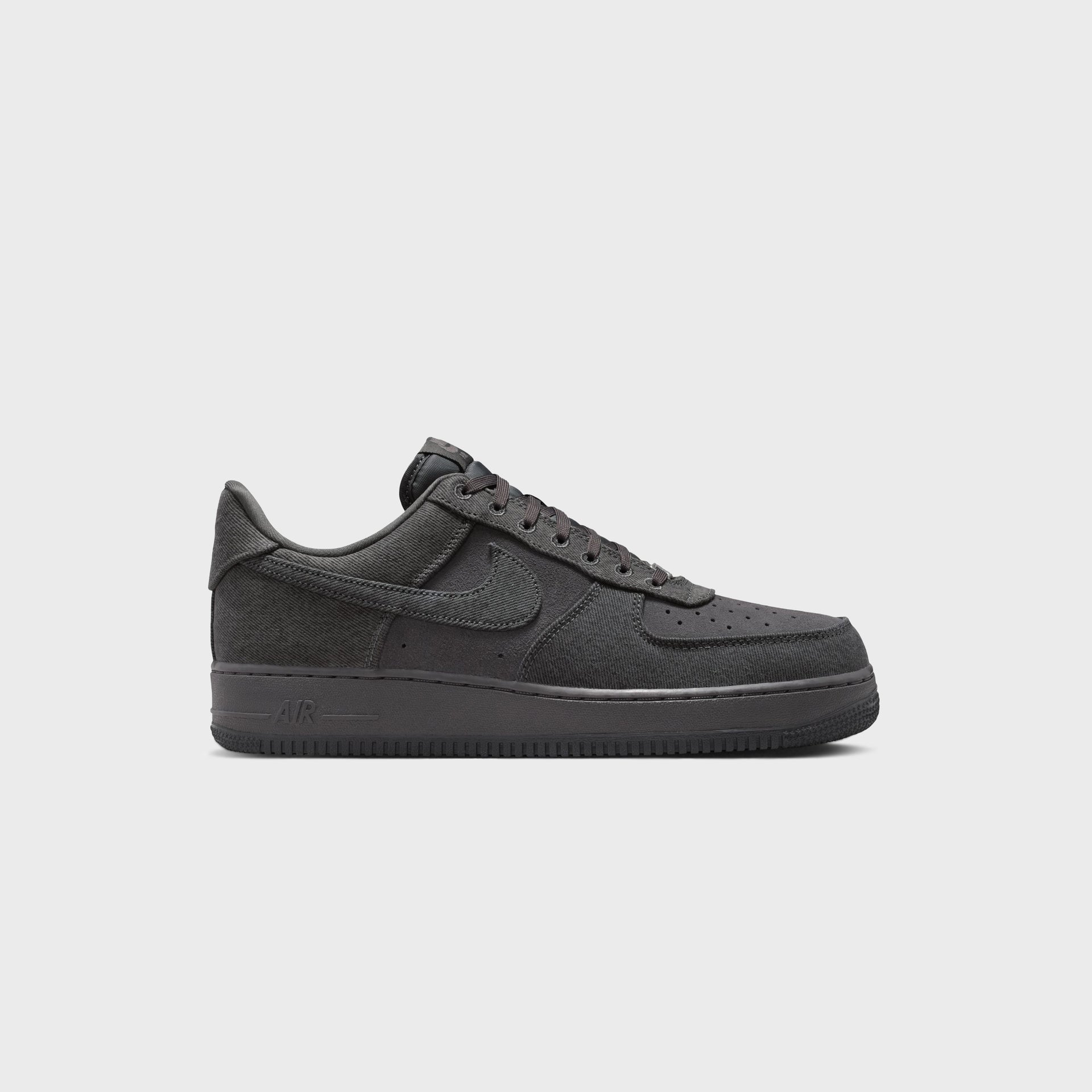 Nike Air Force 1 '07 LV8 - Anthracite / Medium Ash / Metallic Silver / Anthracite