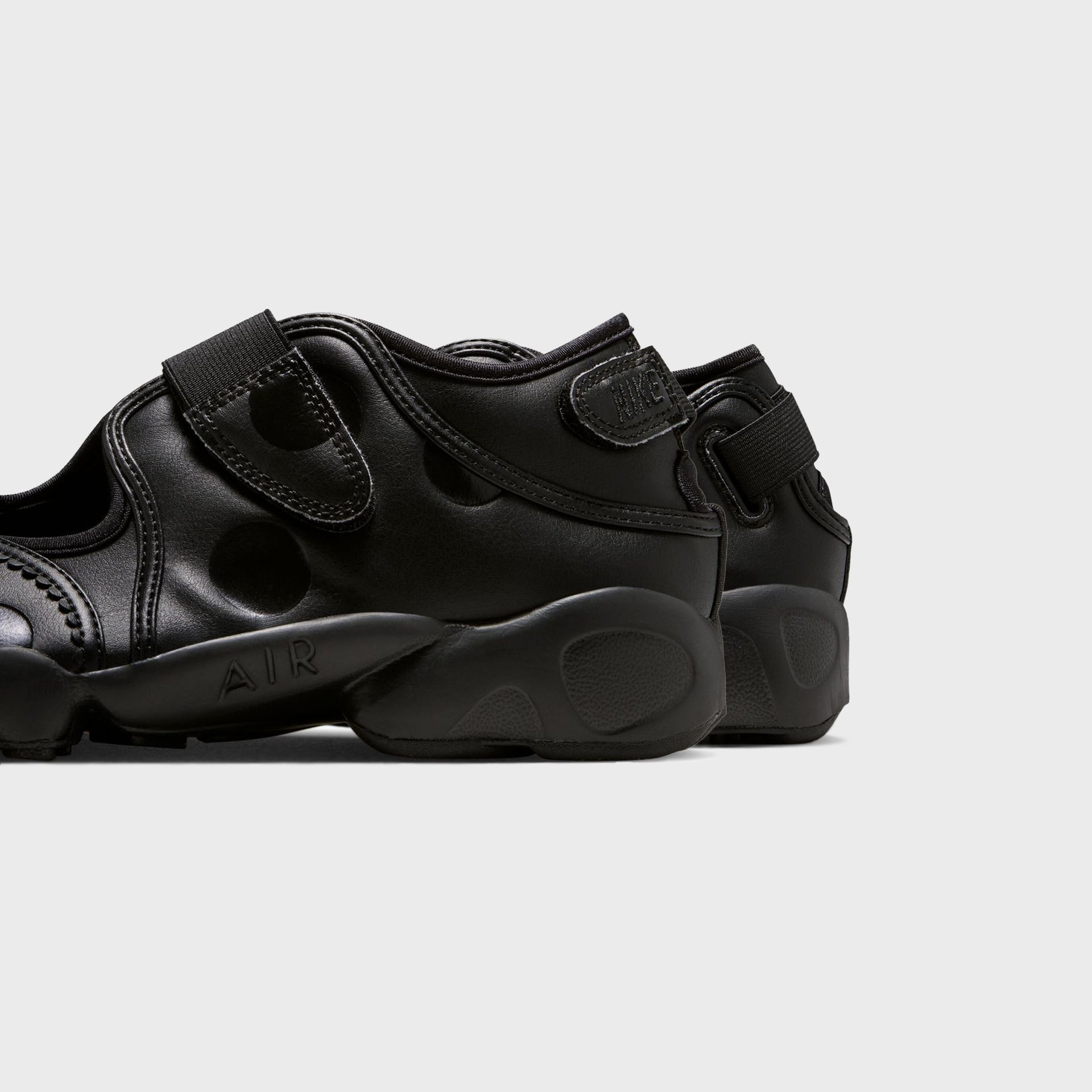 Nike WMNS Air Rift Dot - Black / Black