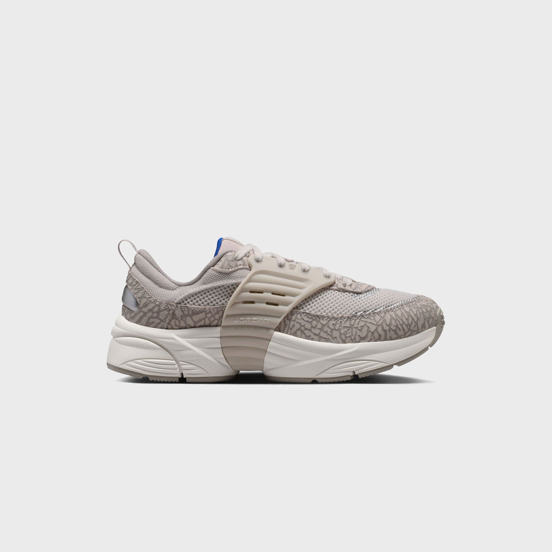 Jordan WMNS Trunner O/S - Gamma Grey / Enigma Stone / Sail / Old Royale