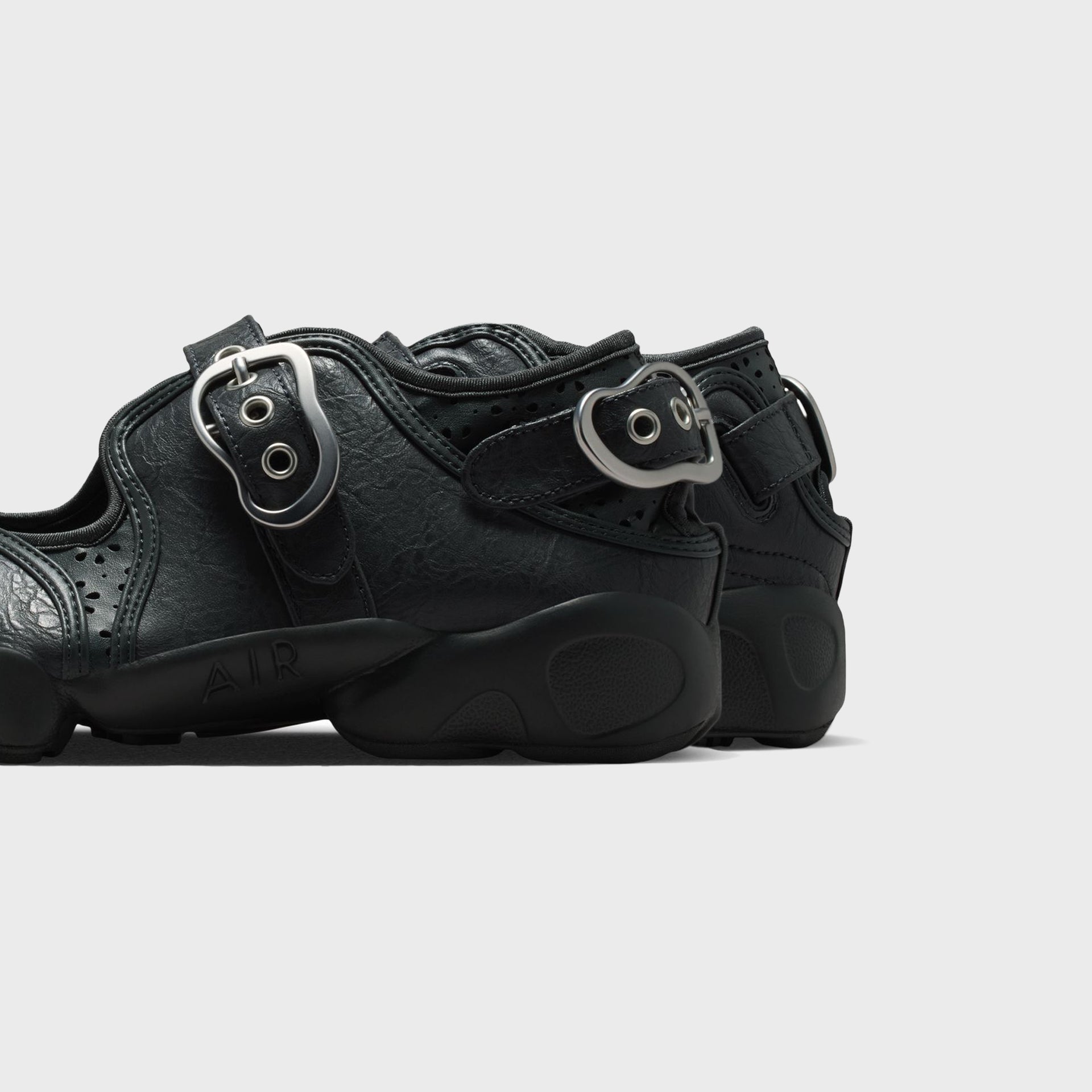 Nike WMNS Air Rift LTR - Anthracite / Anthracite / Metallic Silver