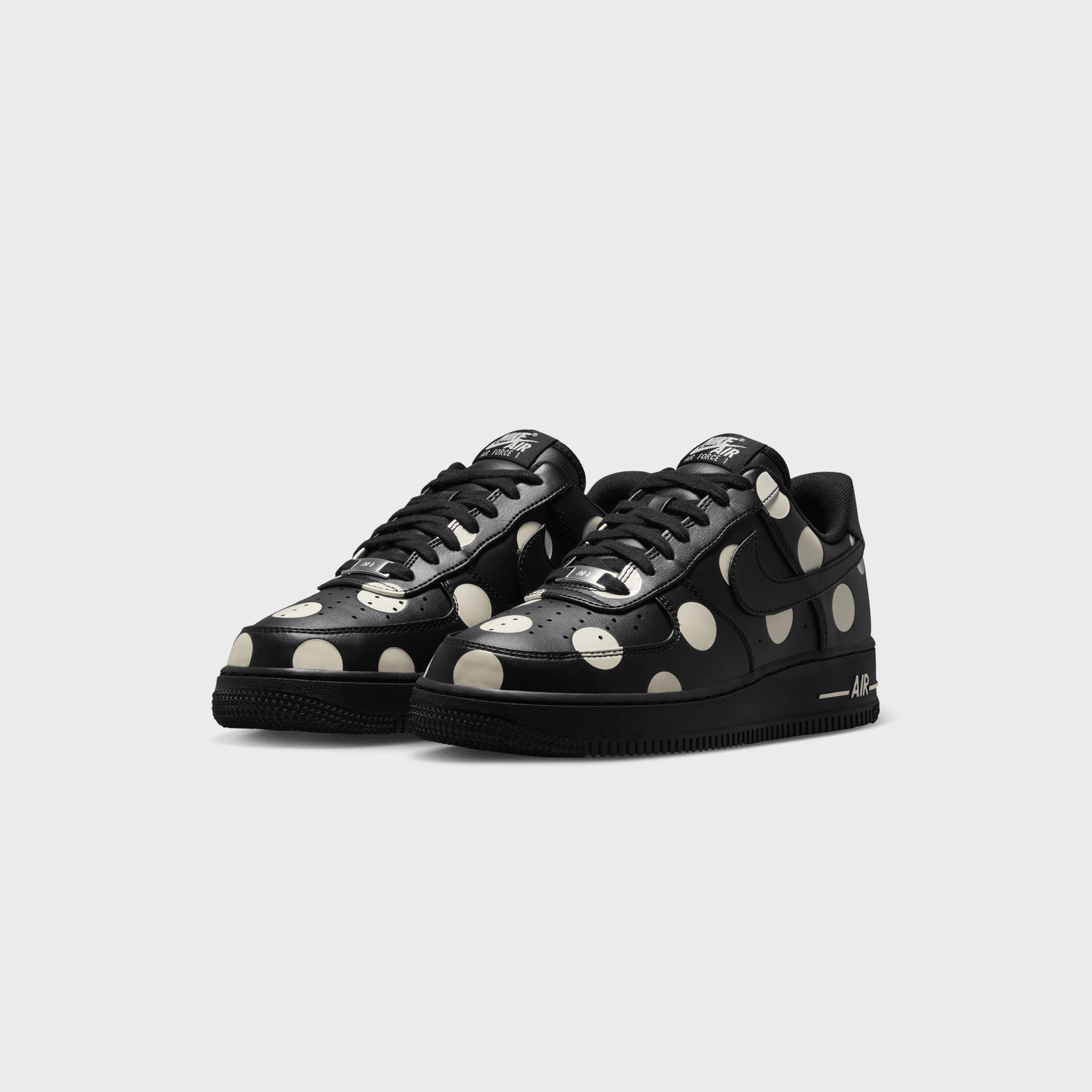 Nike WMNS Air Force 1 '07 - Black / Cream