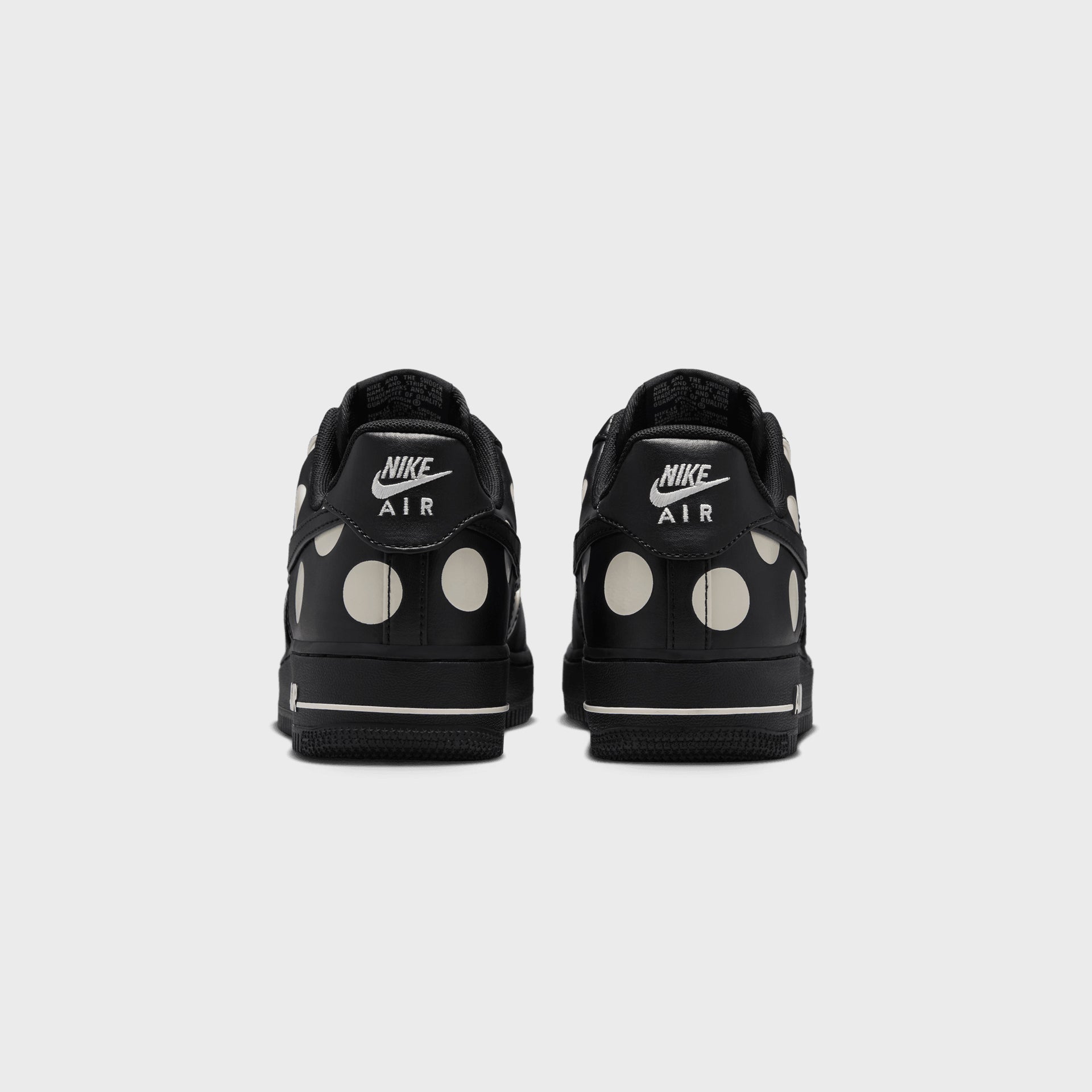 Nike WMNS Air Force 1 '07 - Black / Cream