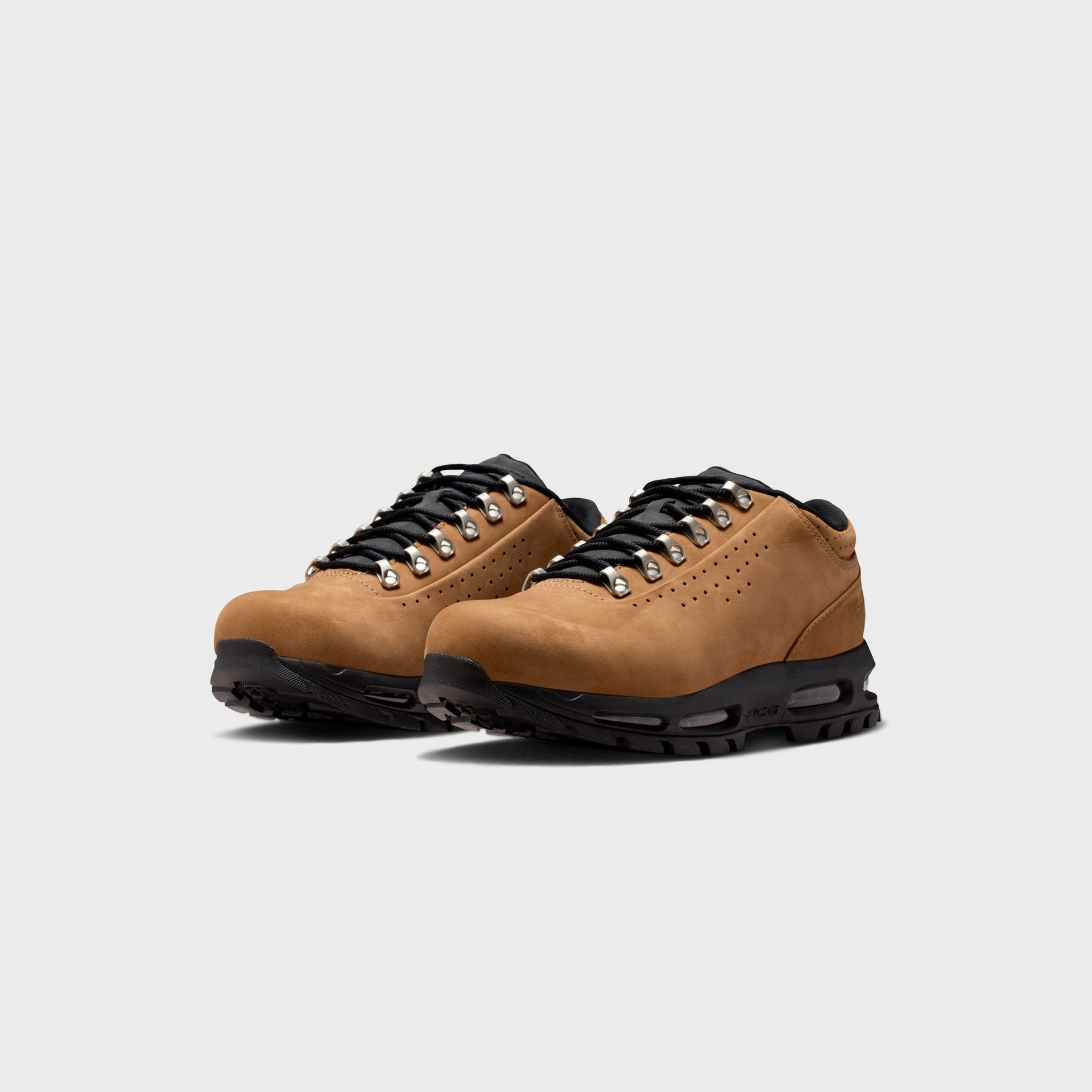 NIK:IU5915-200:AIR MAX GOADOME LOW SP - BROWN