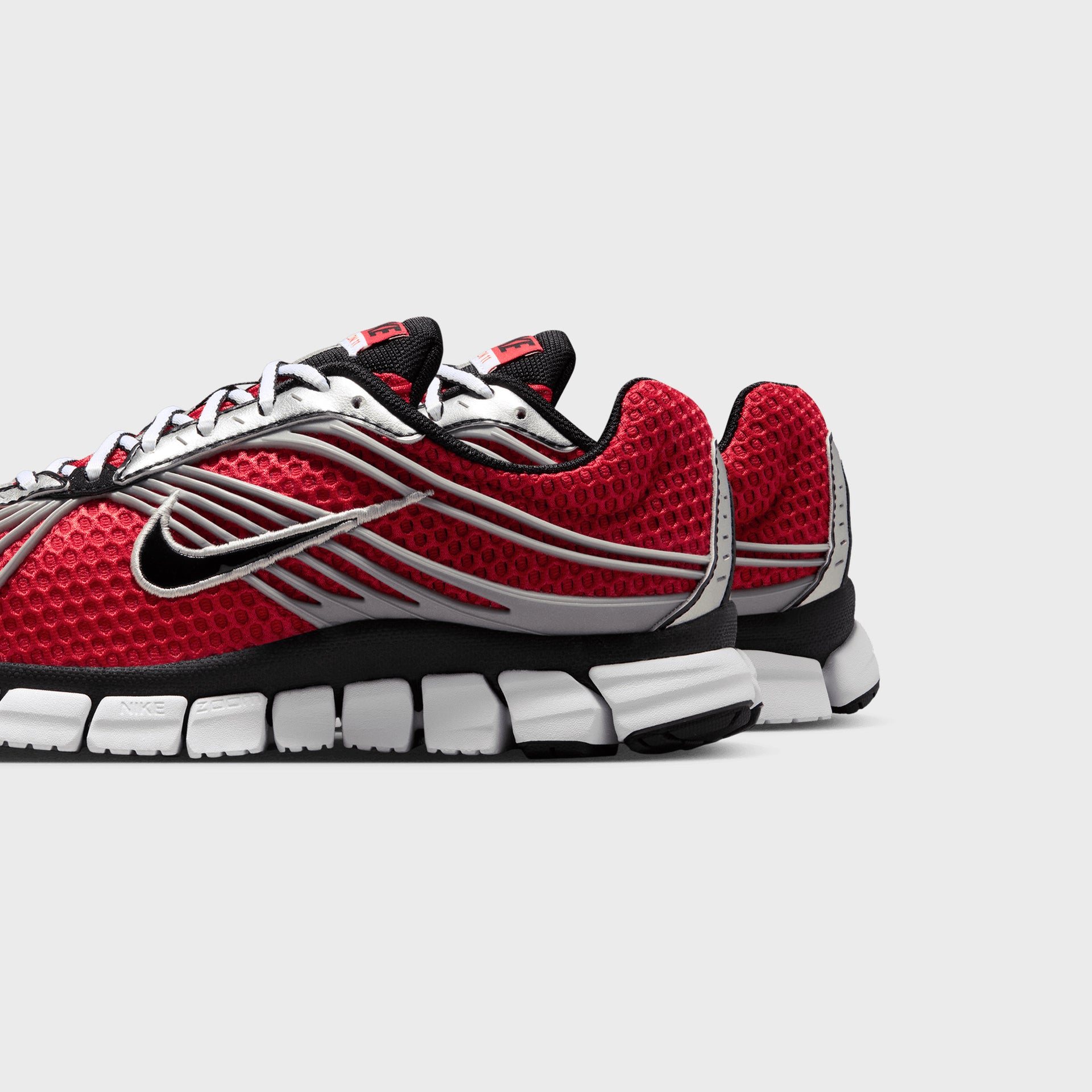 Nike WMNS Zoom Skylon 11 - University Red / Black / Metallic Silver