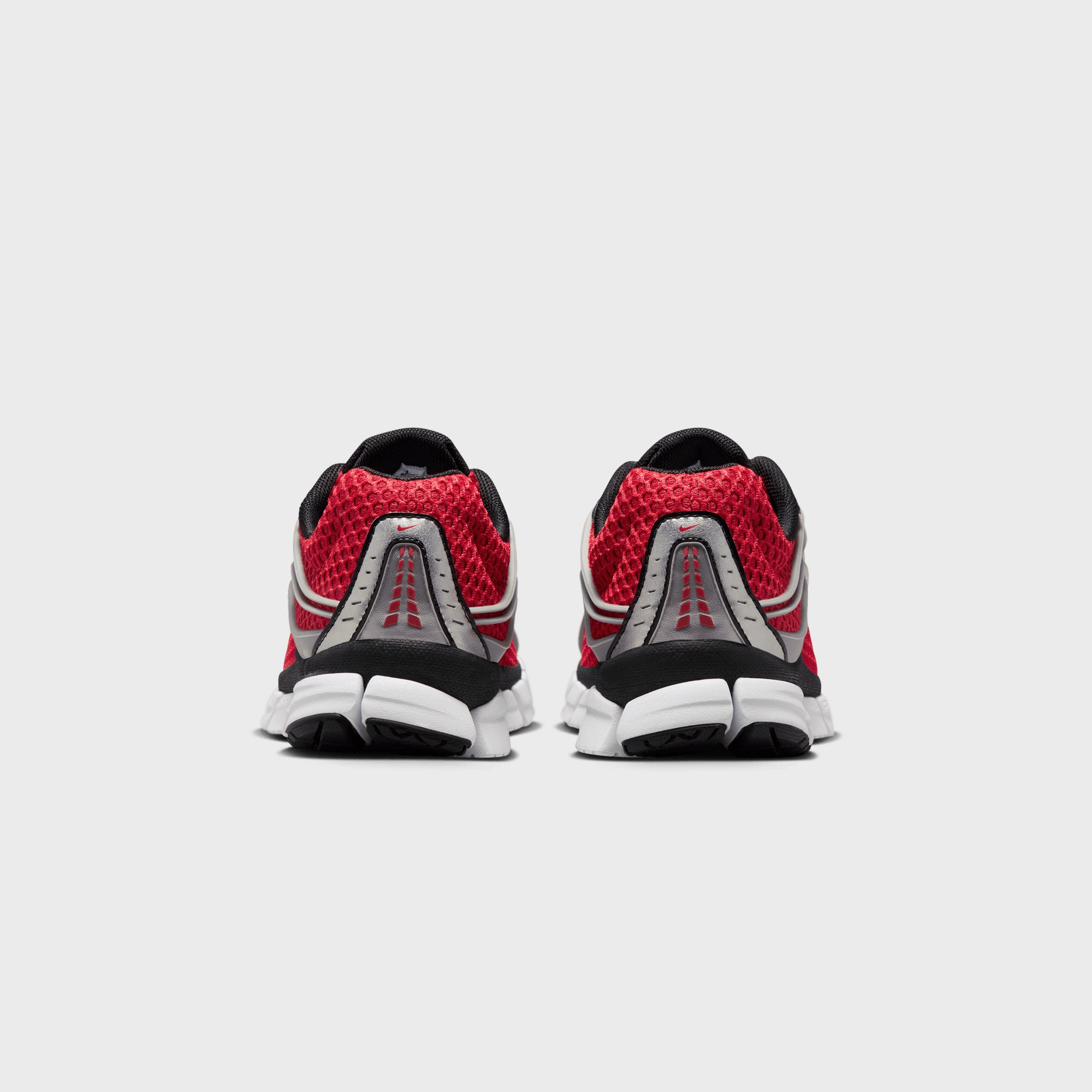 Nike WMNS Zoom Skylon 11 - University Red / Black / Metallic