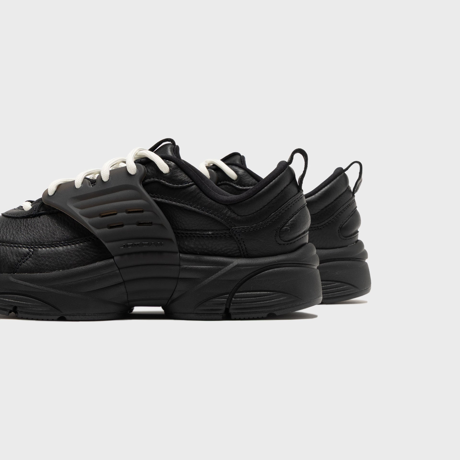 Jordan Trunner O/S SP - Black / Anthracite
