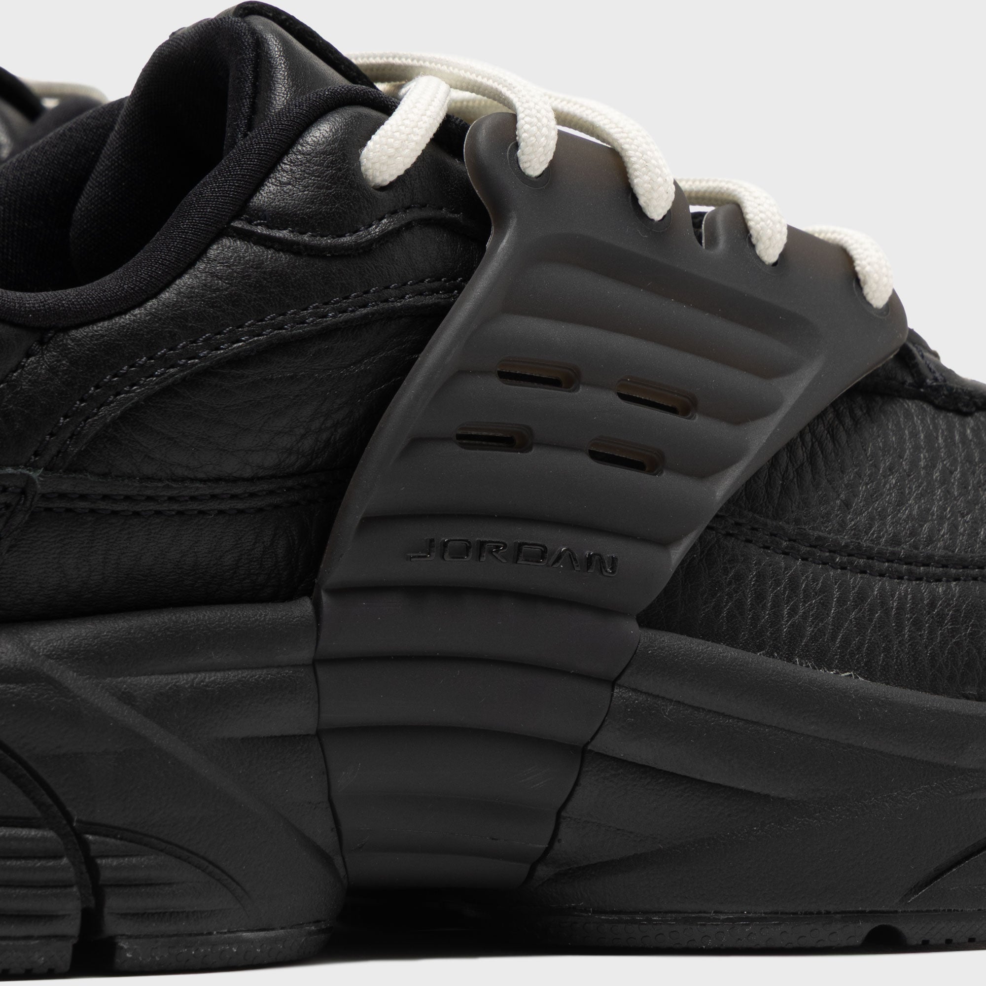 Jordan Trunner O/S SP - Black / Anthracite – Kith Japan