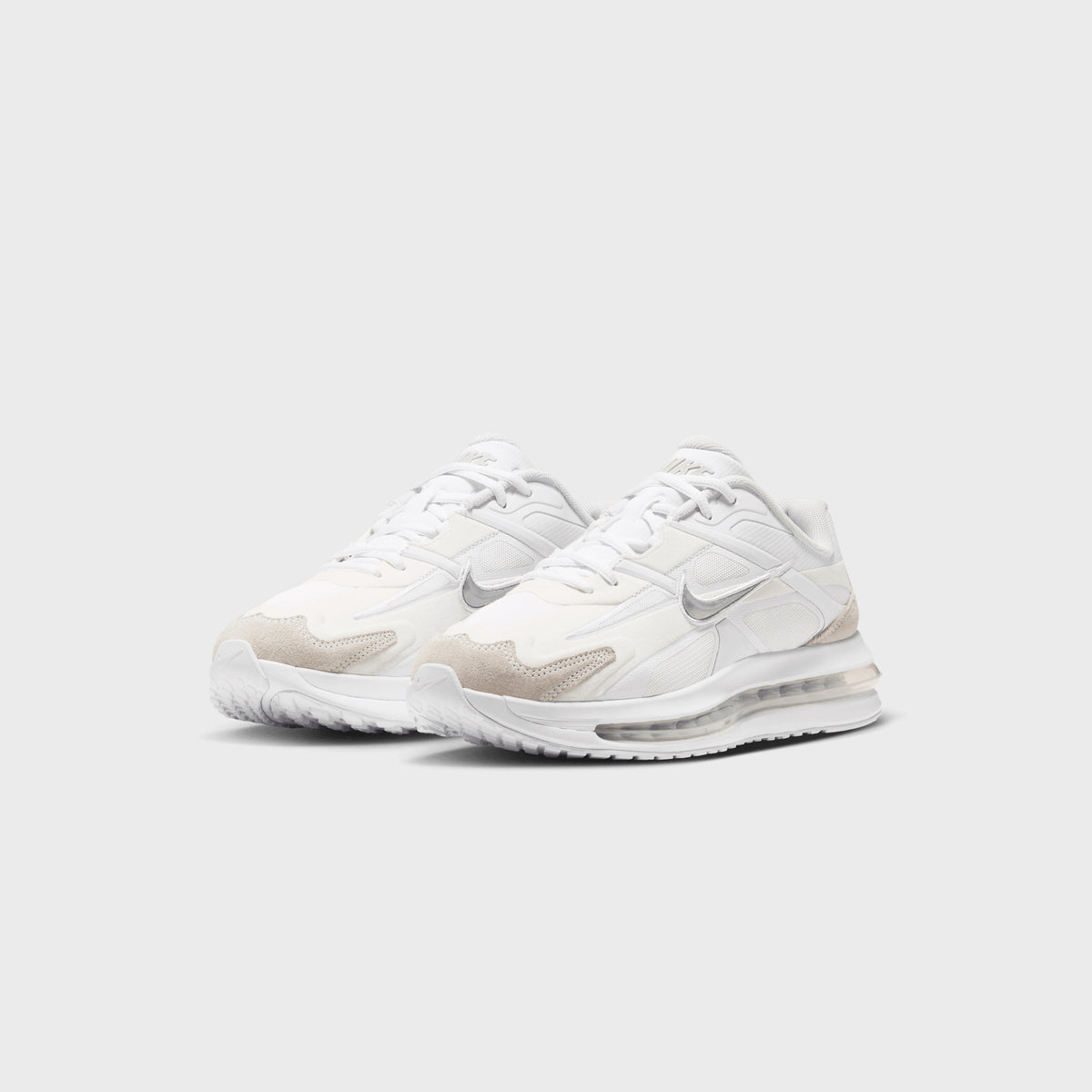 Nike Air Max Metro - White / Photon Dust / Illusion Green / Metallic Silver