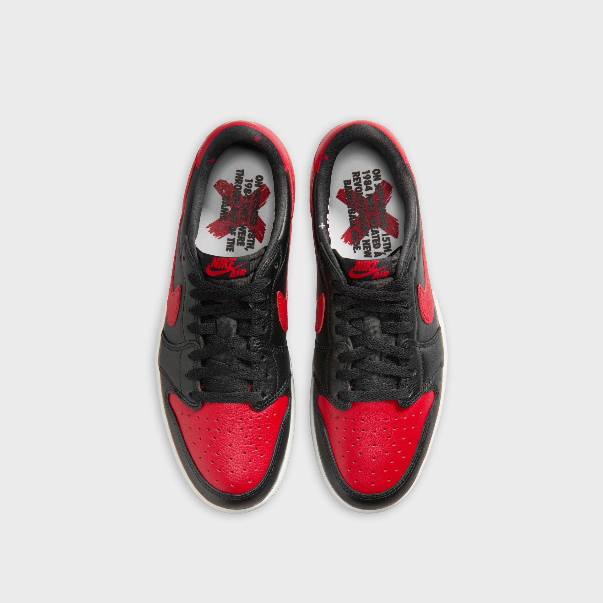 Jordan Air Jordan 1 Retro Low OG - Black / Black / Varsity Red / Summit White