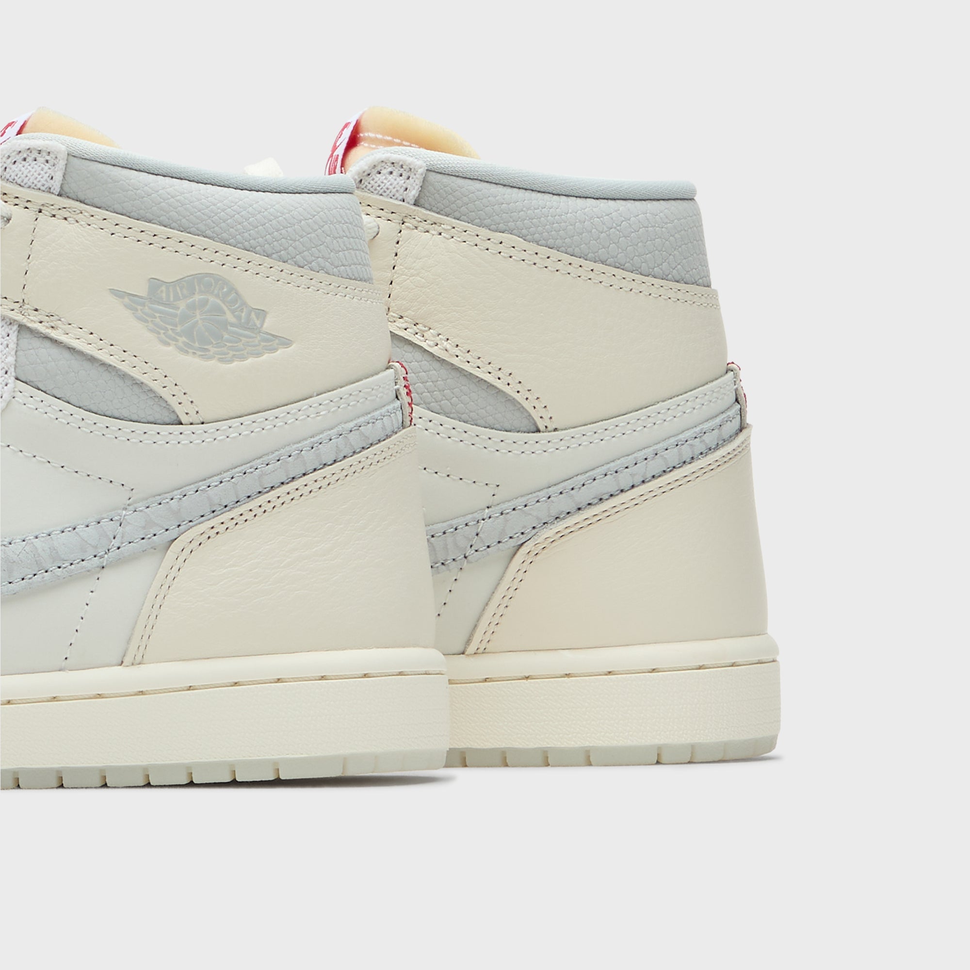【綺麗】NIKE KITH AIR JORDAN 1 HIGH OG 27.5 Jordan Air Jordan 1 Retro High OG - Sail / University Red / Pale