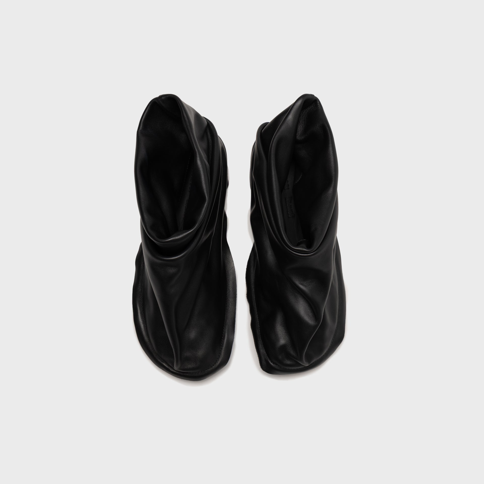 Camper Peu Form by Issey Miyake - BLACK
