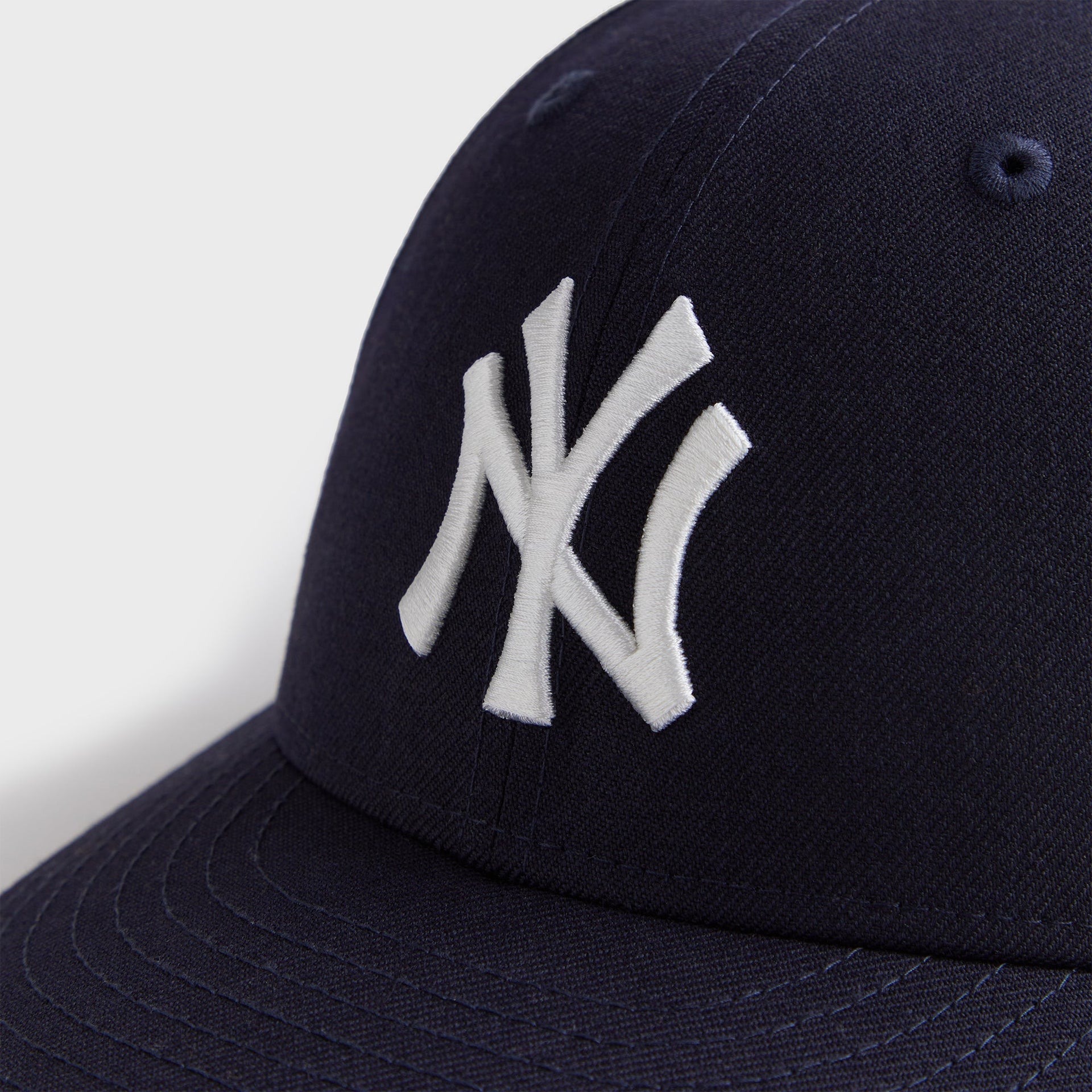 Kith & New Era for the New York Yankees 59FIFTY Low Profile Fitted Cap - Navy