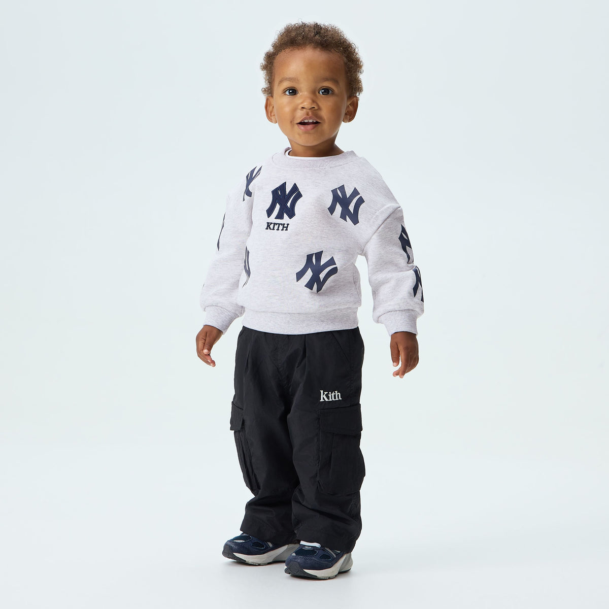 Kith Baby for the New York Yankees Nelson Crewneck - Light Heather Grey