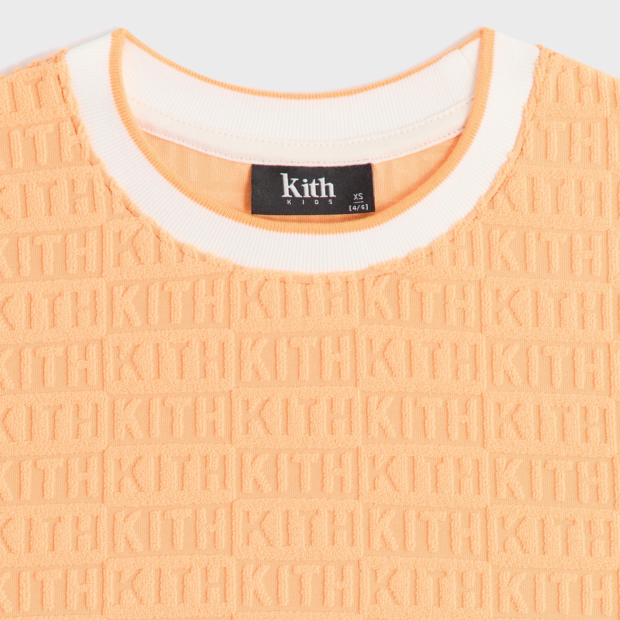 Kith Kids Textured Monogram Fei Cropped Tee - Sorbet – Kith Japan
