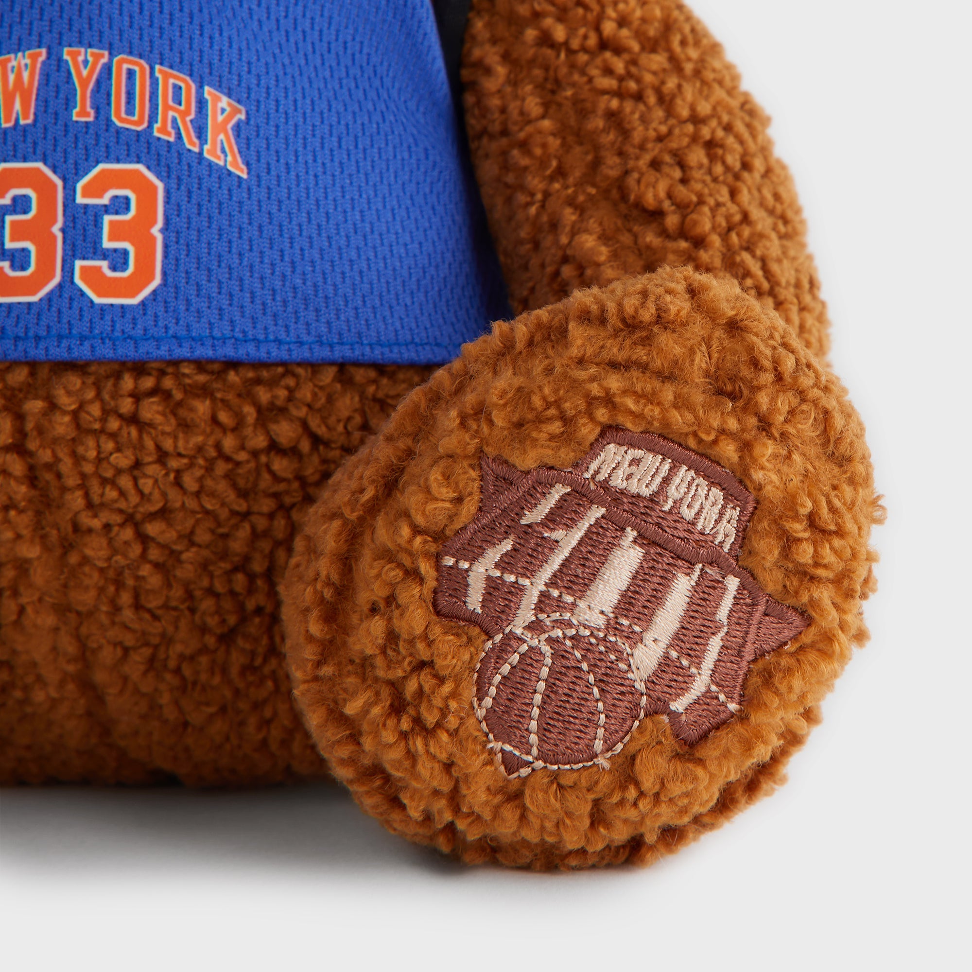 ぬいぐるみ Kith for the New York Knicks Teddy Bear Kith for the New York Knicks Teddy Bear - Multi – Kith Japan