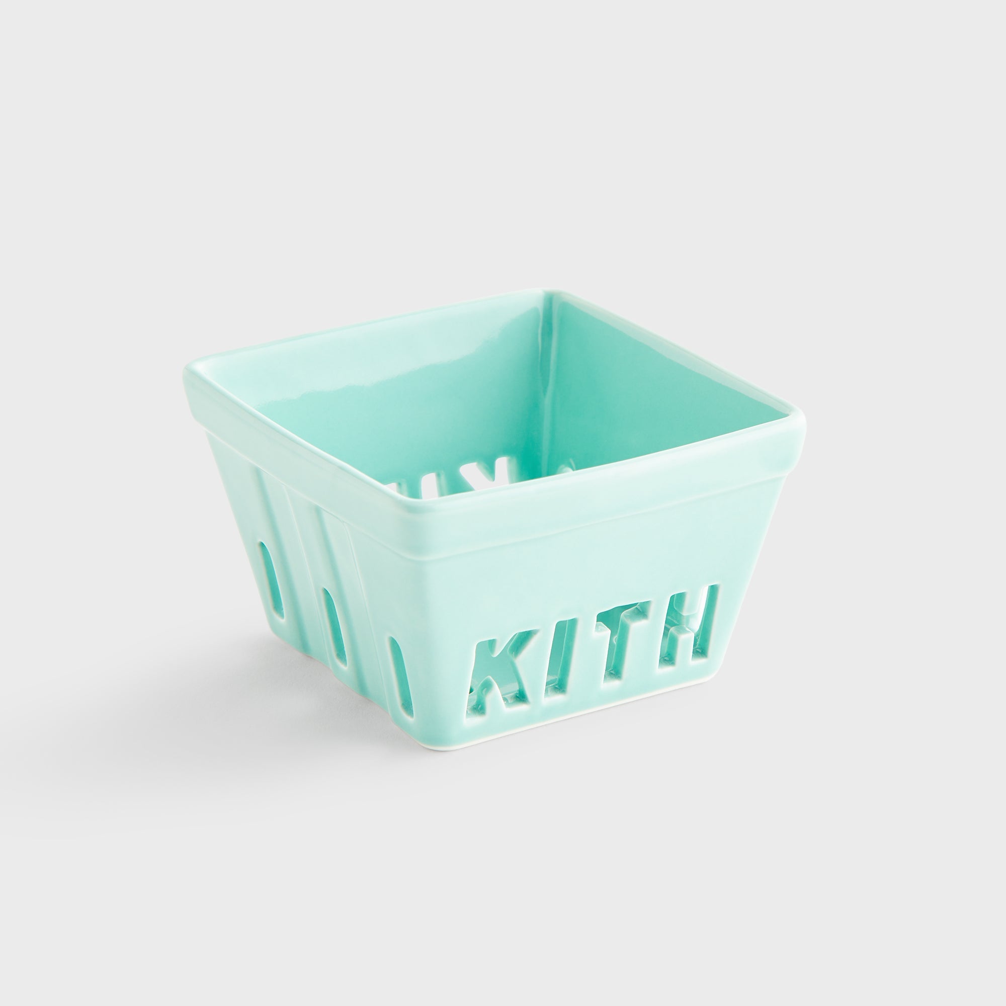 Kith Treats Farmers Market Ceramic Pint Basket - Mykonos – Kith Japan