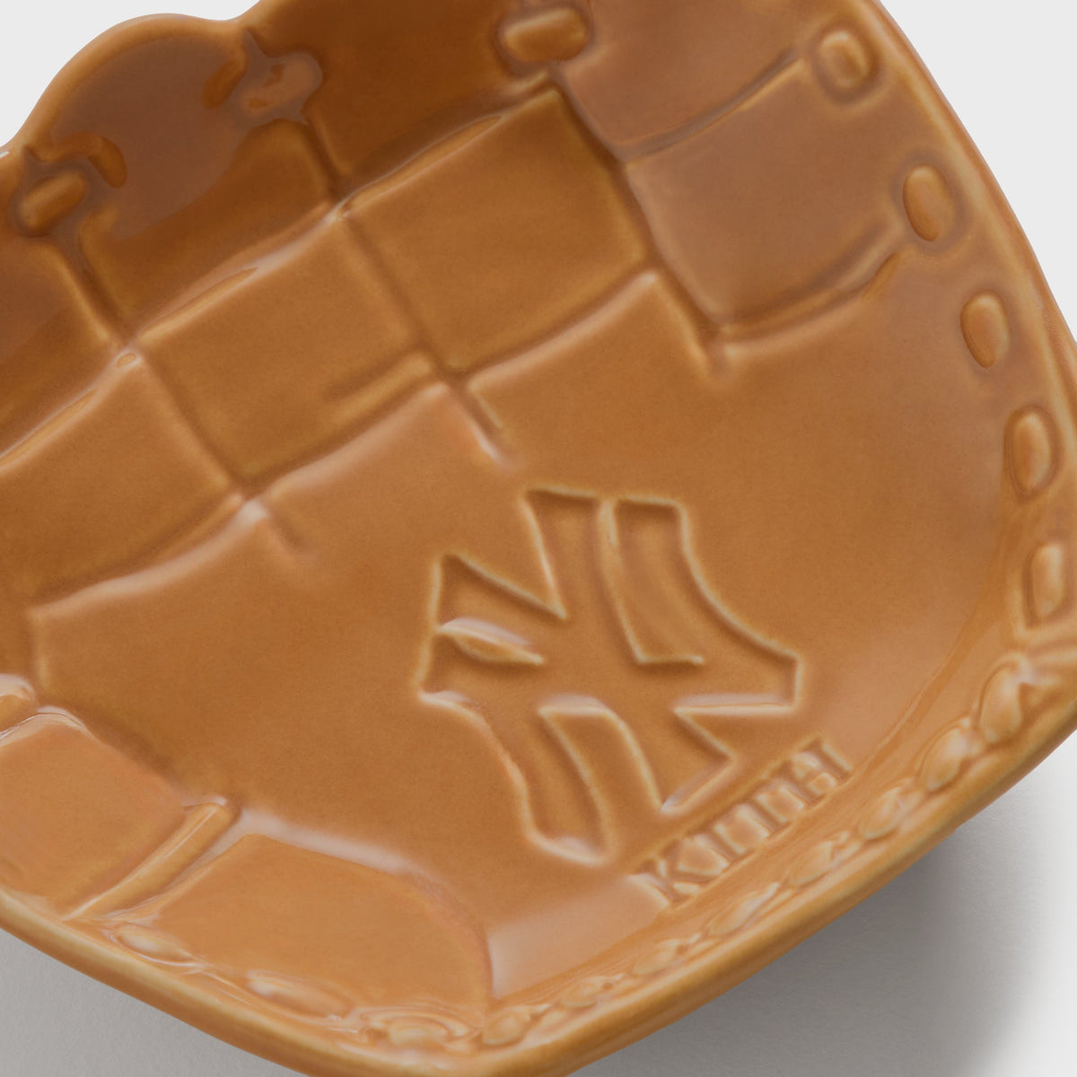 Kith for the New York Yankees Baseball Glove Catchall Tray - Multi - PH