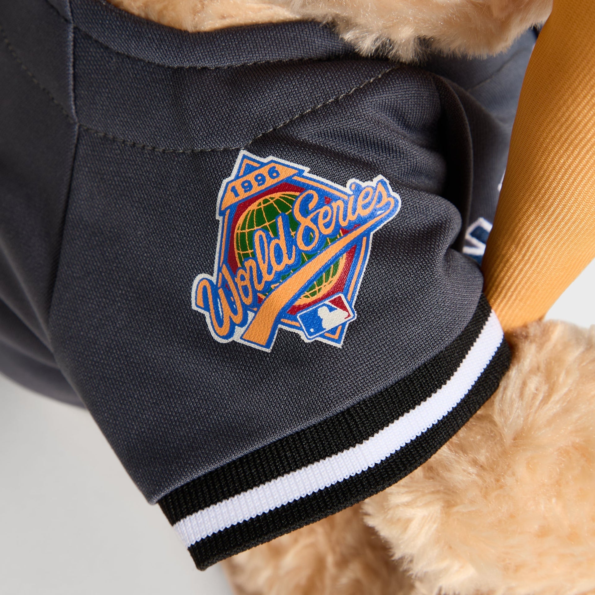 Kith for the New York Yankees Teddy Bear - Skyscraper - PH