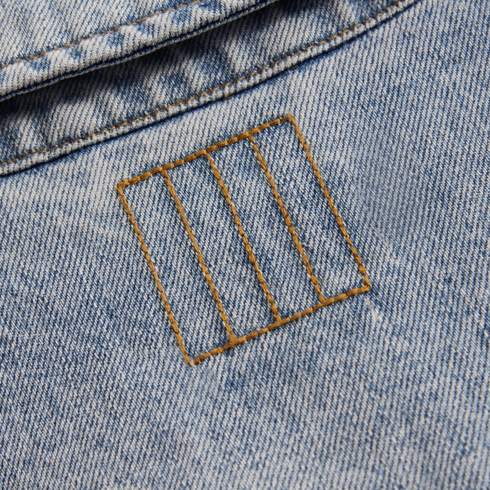 Kith Centre Denim Jacket - Light Indigo – Kith Japan