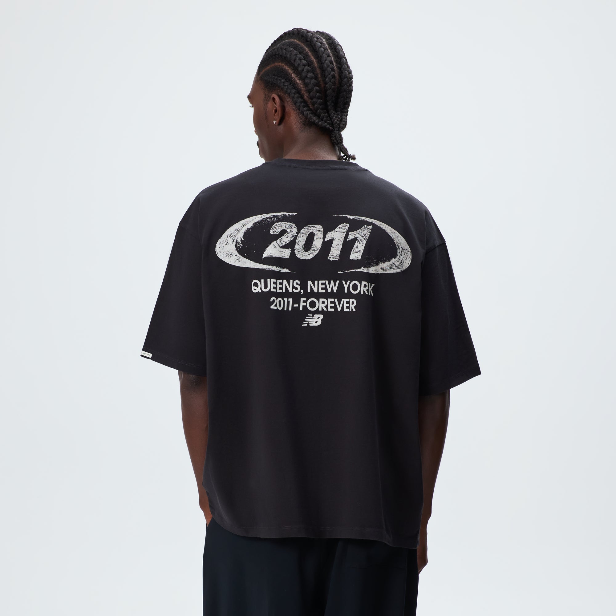 Kith & New Balance 2011 Woodblock Jones Tee - Black – Kith Japan