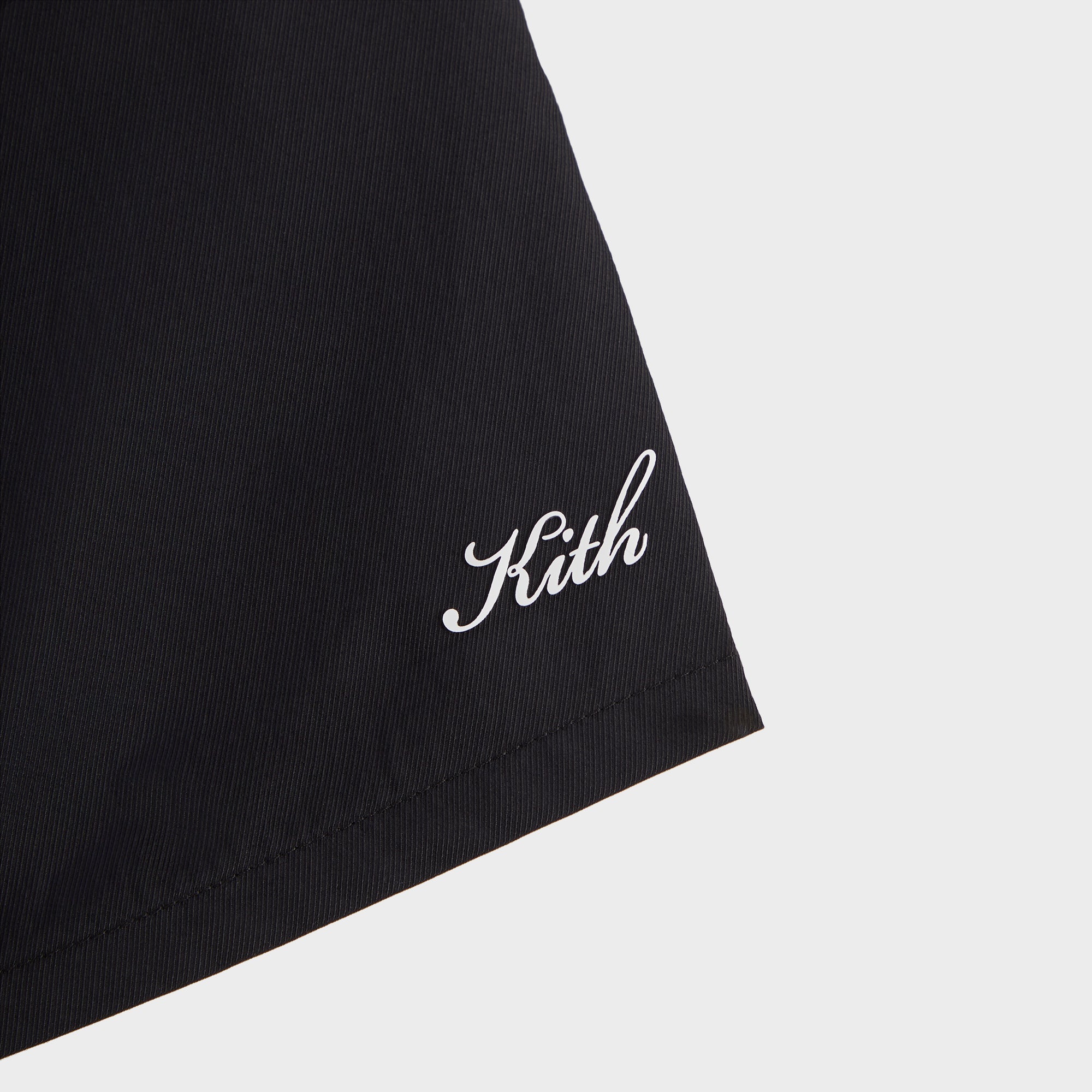 Kith ブラック　長ズボン　Sサイズ Kith Twill Collins Swim Short - Black – Kith Japan