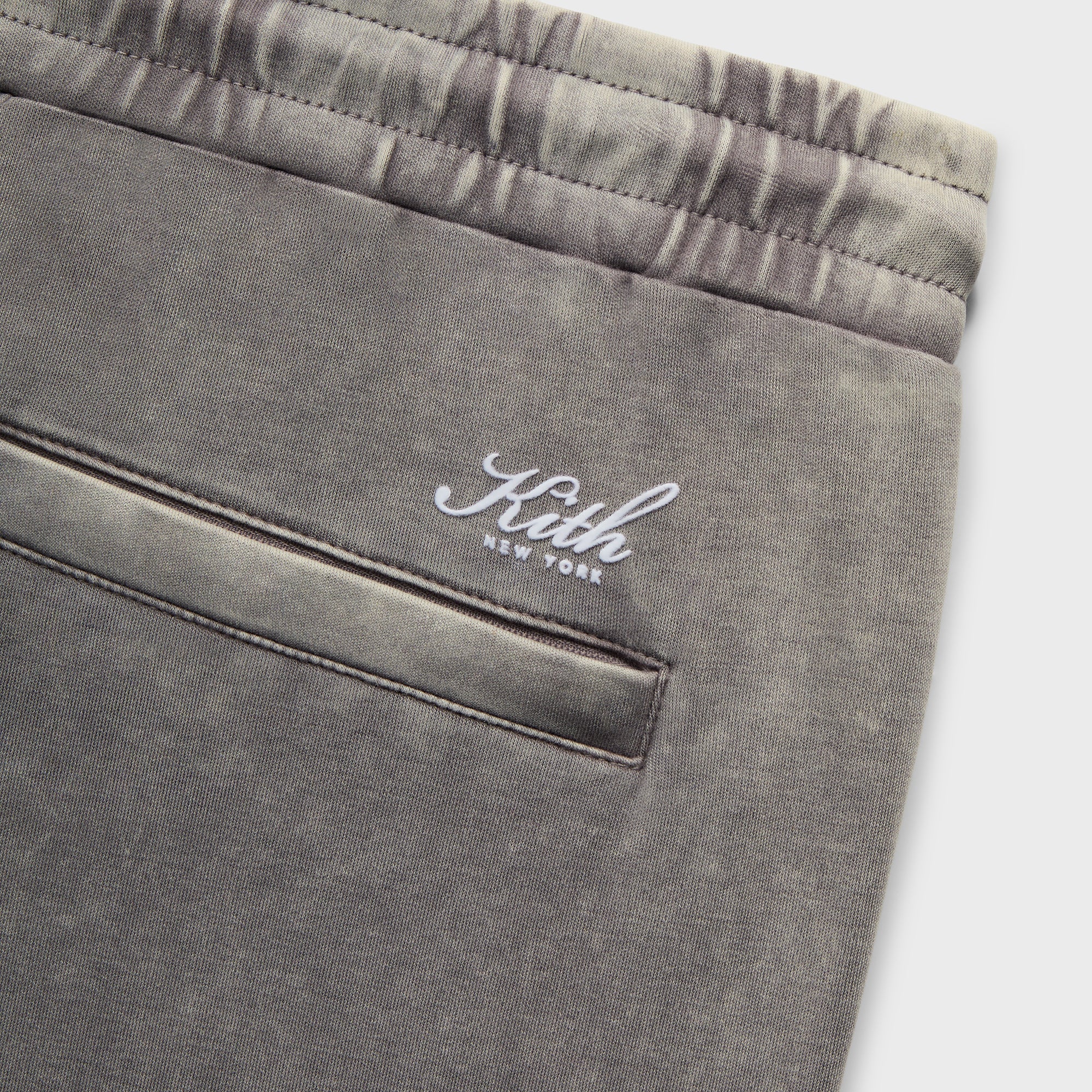 Kith Interlock Williams I Sweatpant - Storm – Kith Japan