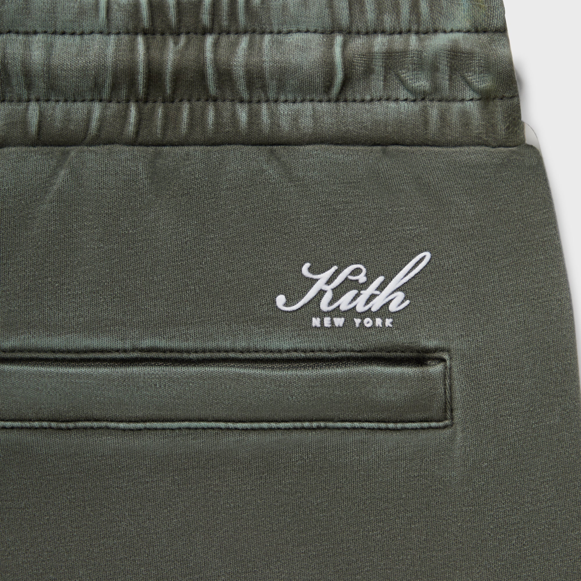 Kith Interlock Williams I Sweatpant - Machine – Kith Japan
