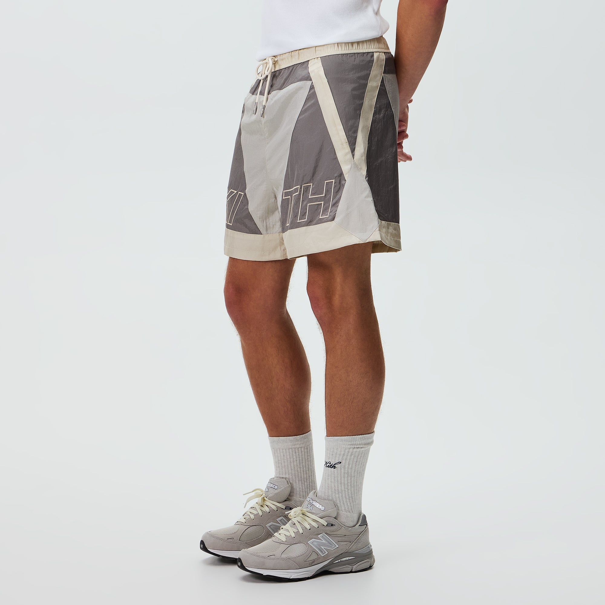 Kith Washed Nylon Turbo Short - Hallow – Kith Japan