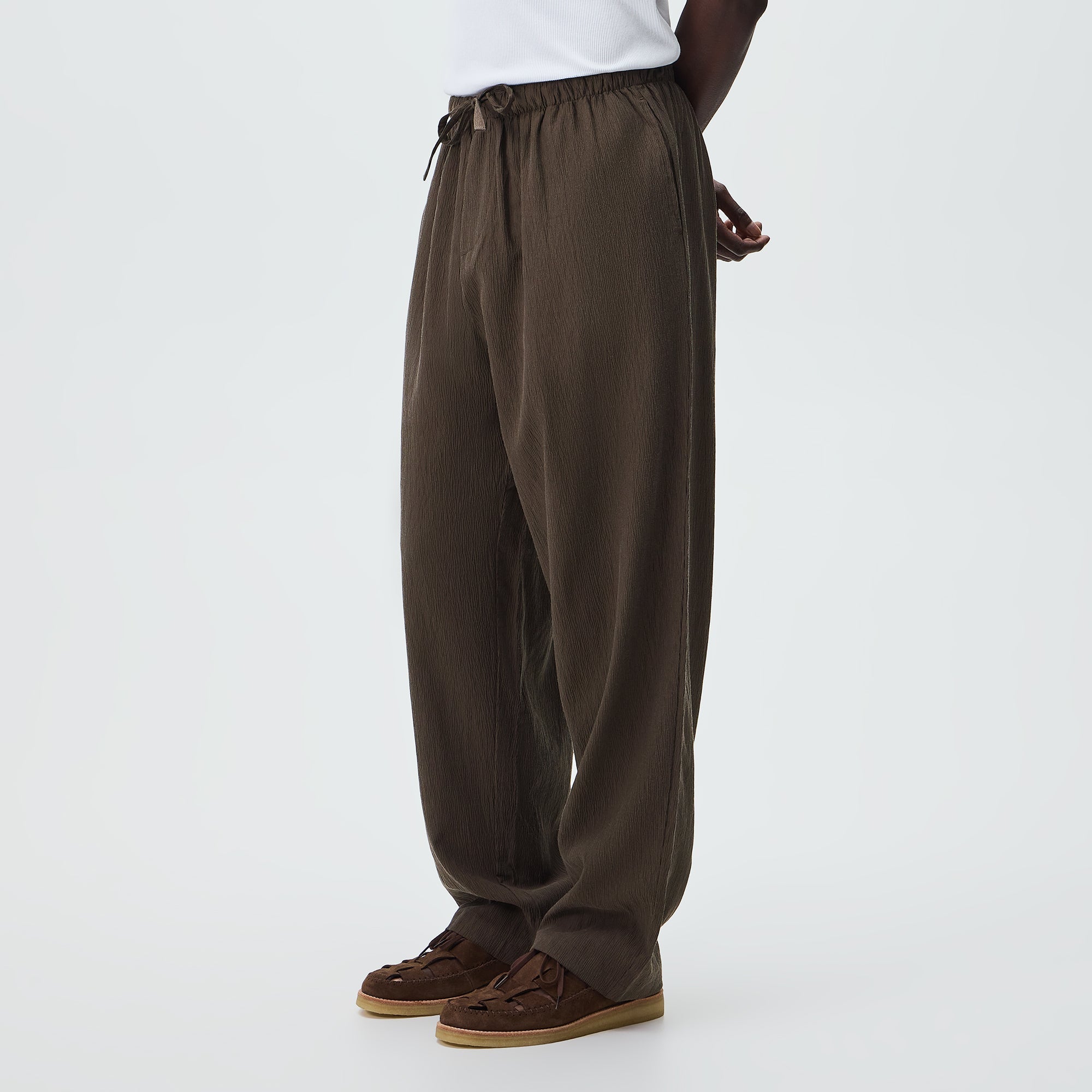 Kith Crinkled Nylon Maverick Pant - Underground – Kith Japan