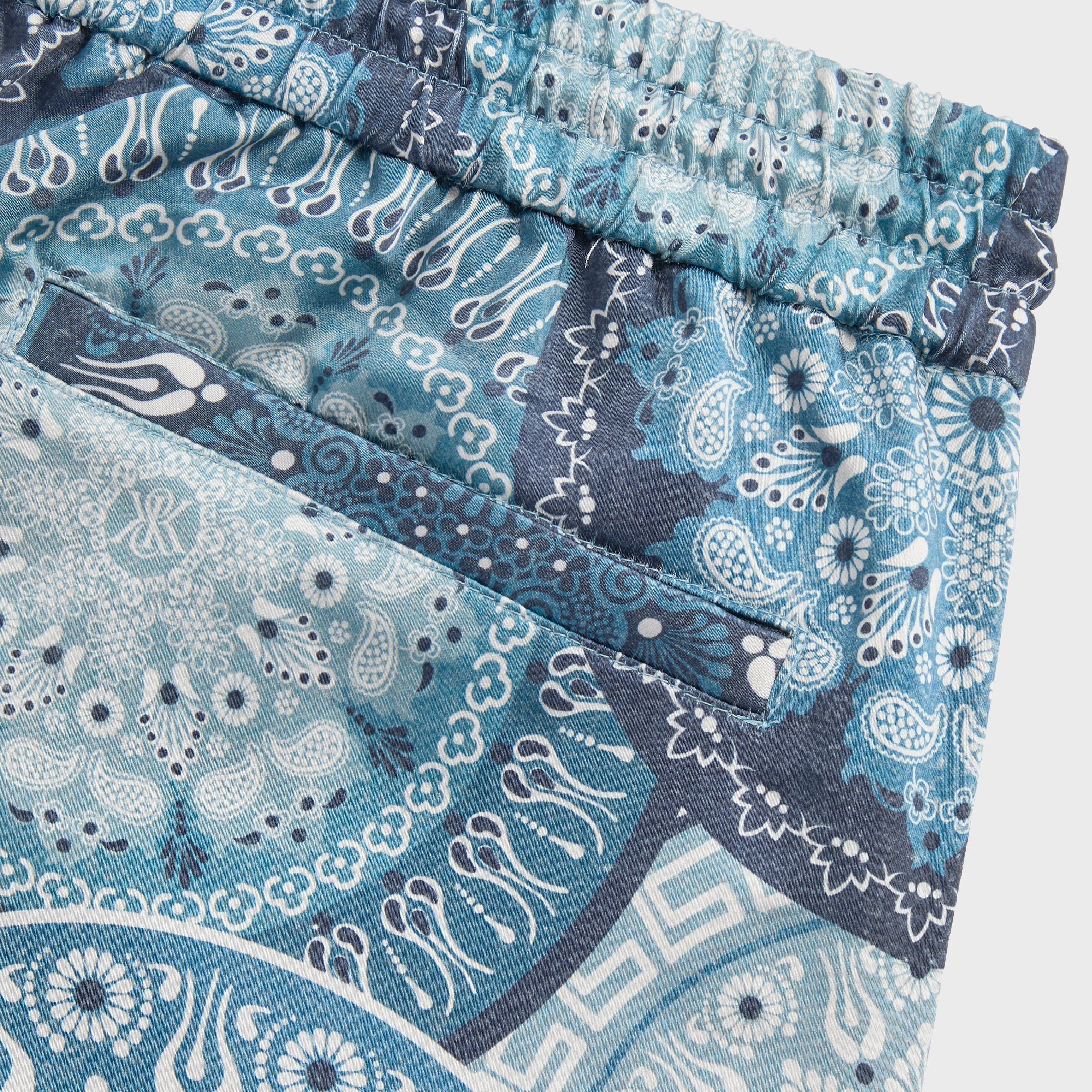 Kith Mosaic Mandala Active Short - Novel - PH – Kith Japan