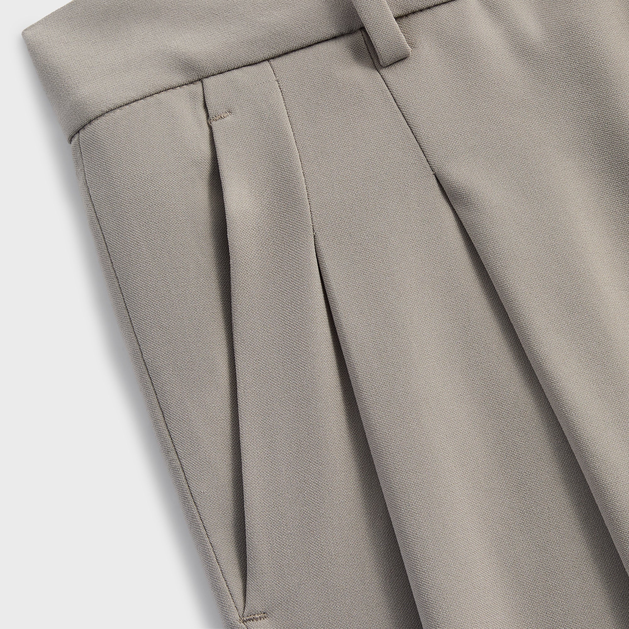 Kith Double Crepe Lambert Pleated Trouser - Astro – Kith Japan