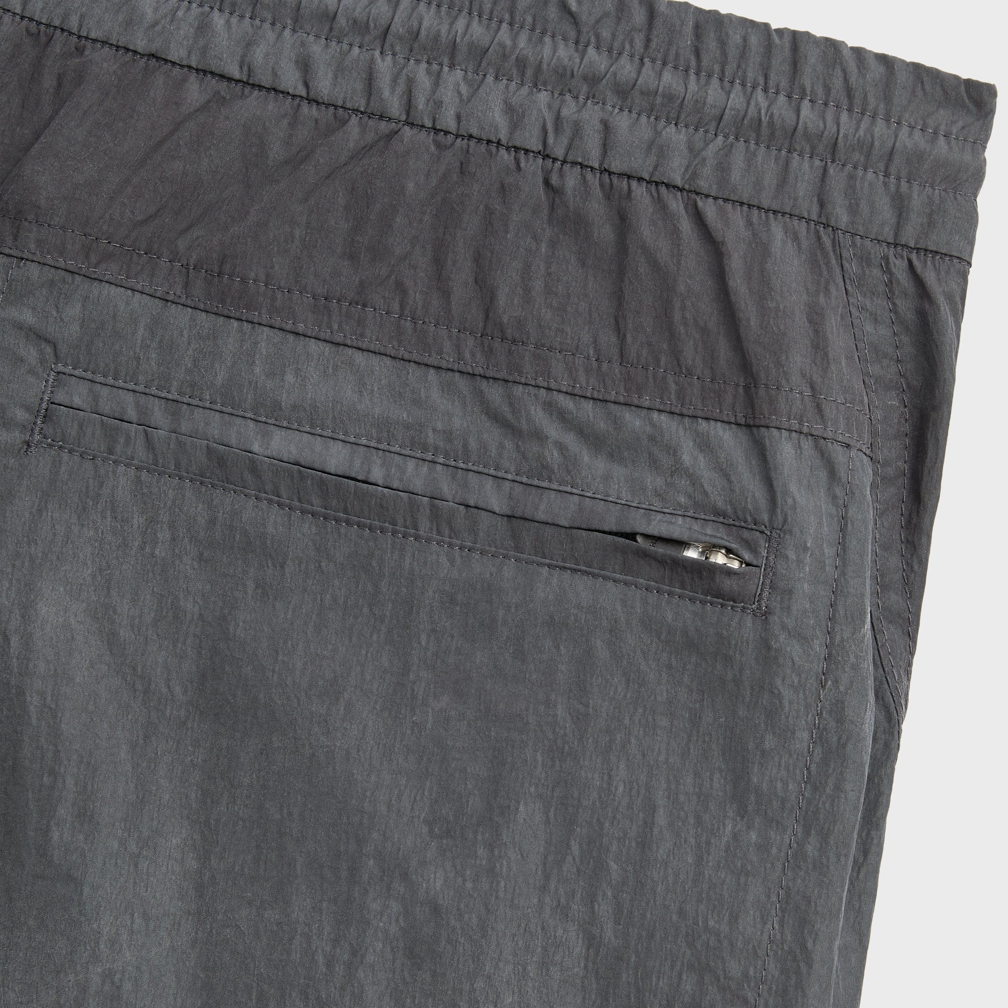 Kith Garment Dye Wrinkle Nylon Evan Cargo Short - Thunder – Kith Japan