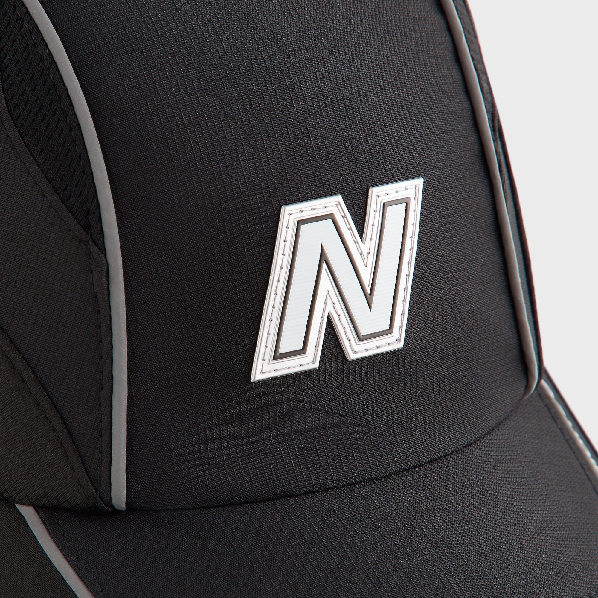 Kith & New Balance Mixed Tech Griffey Runner Cap - Black – Kith Japan