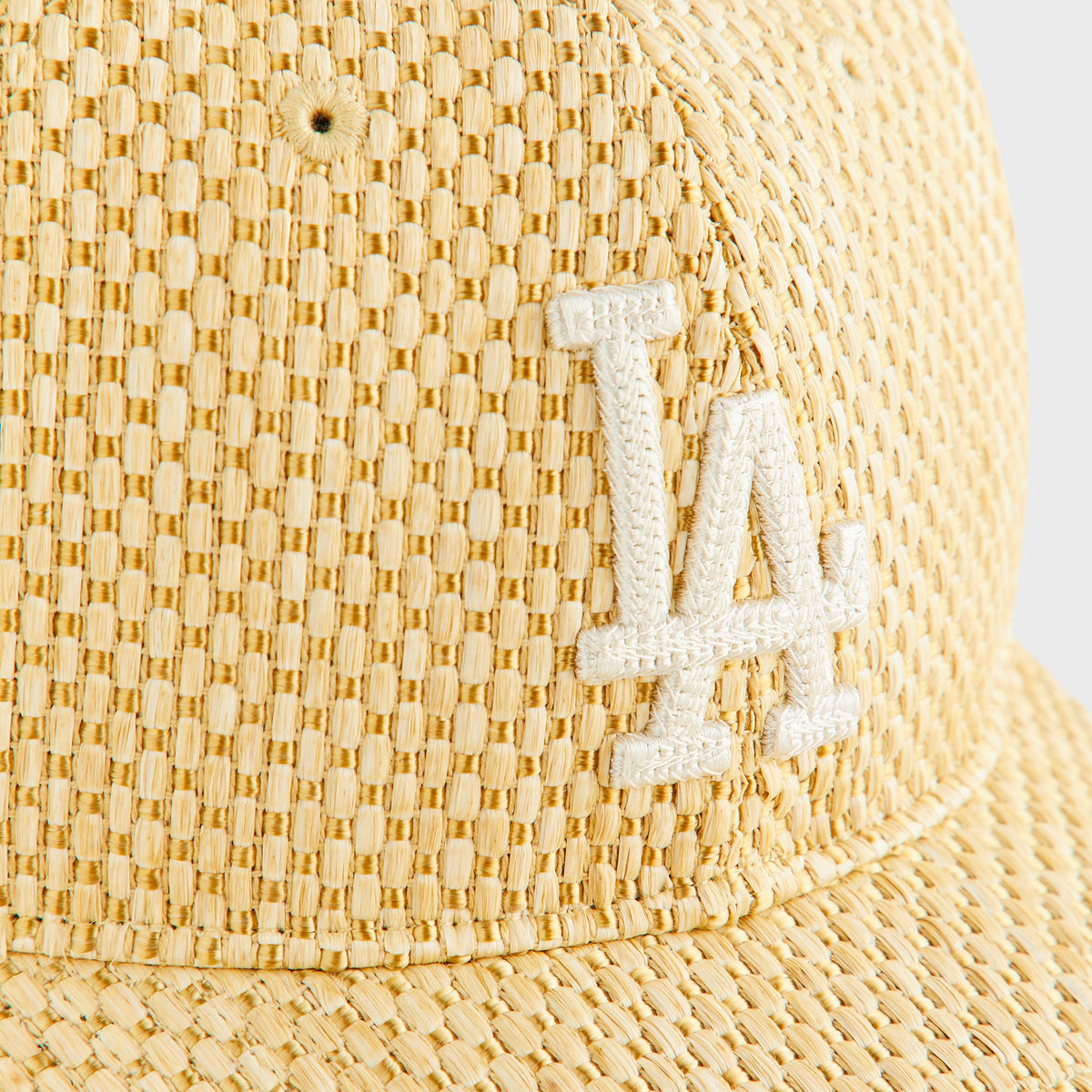 Kith & 