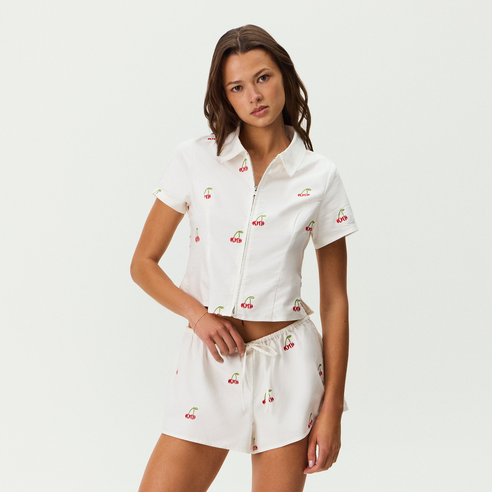 Kith Women Caela Cherry Oxford Zip Shirt - White – Kith Japan