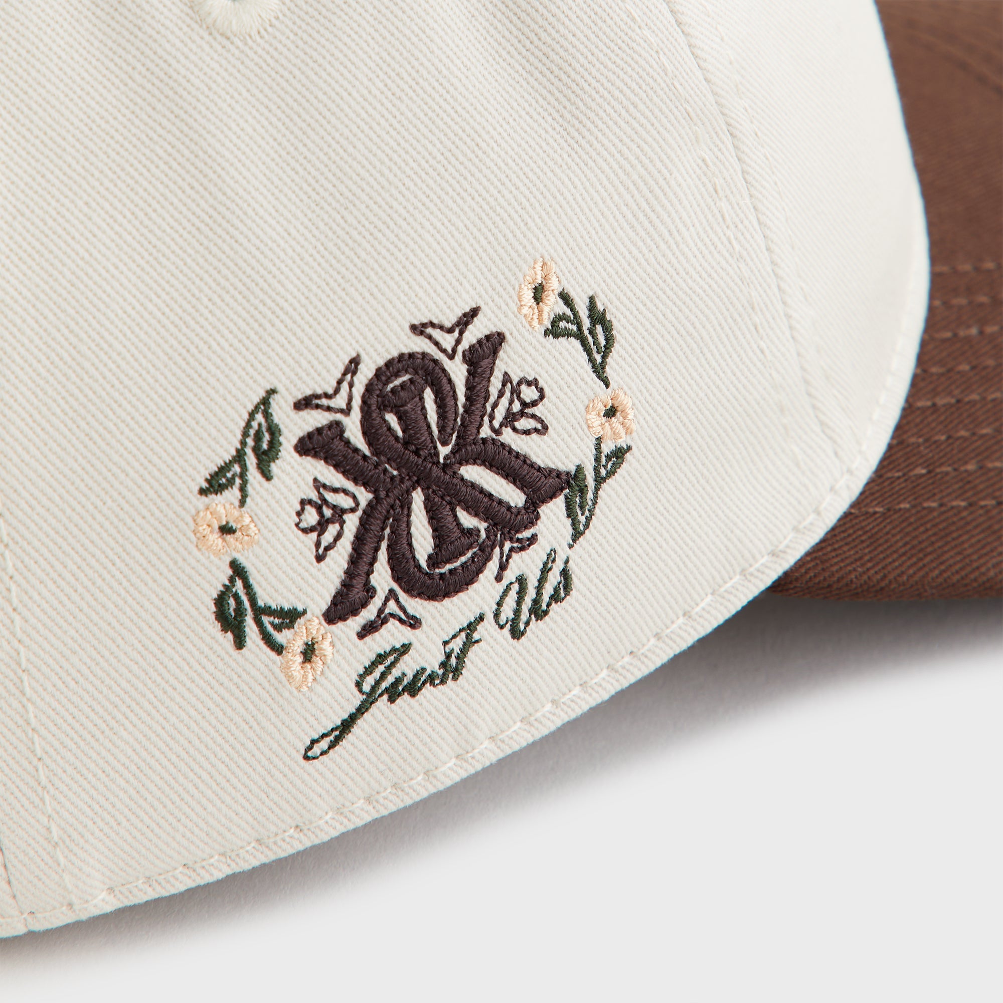 KITH バイザー ブラウン系 ロゴ入り Kith Women Two Tone Cotton Twill Pinch Crown Snapback - Legacy