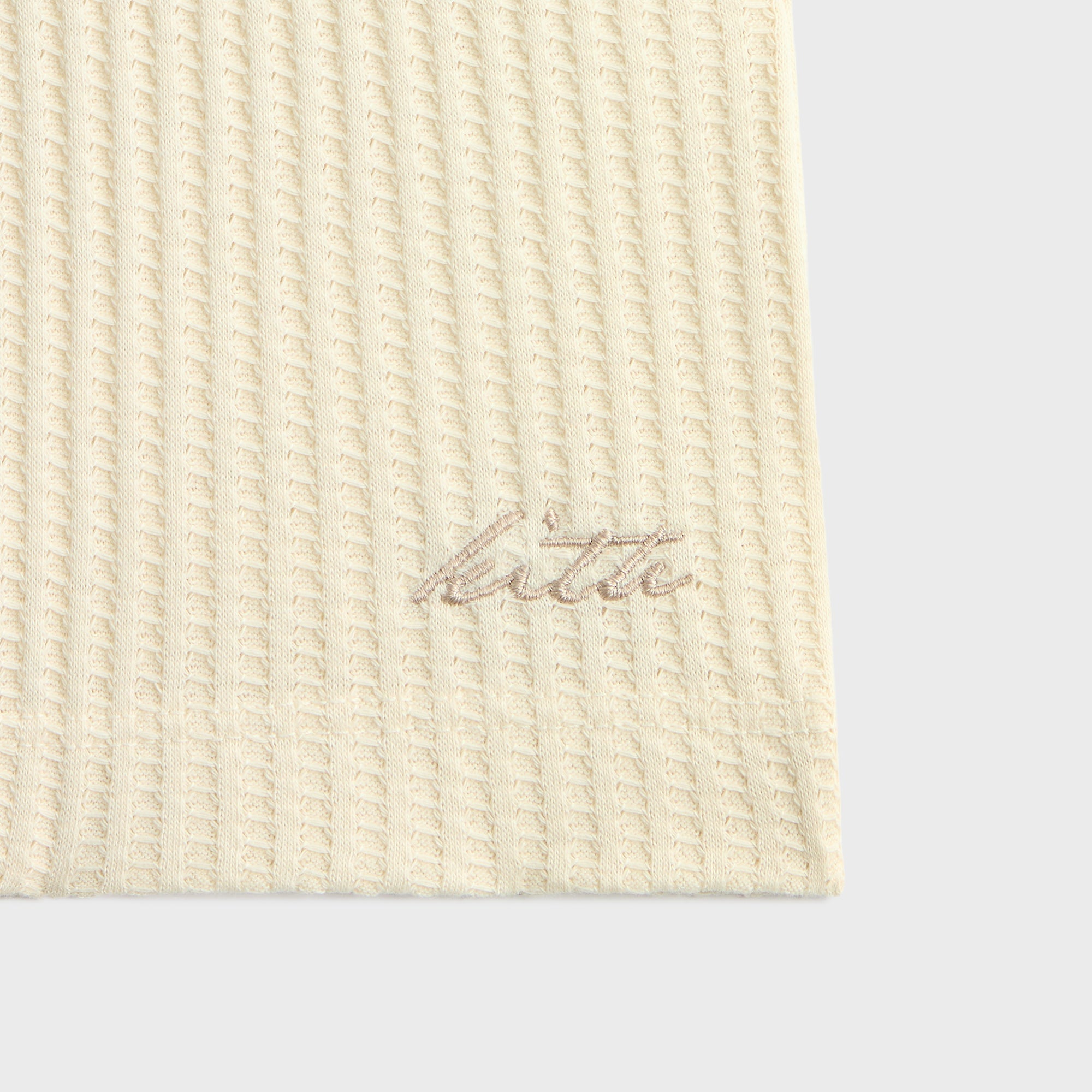Kith Women Nilah Waffle Shorty - Sandrift – Kith Japan