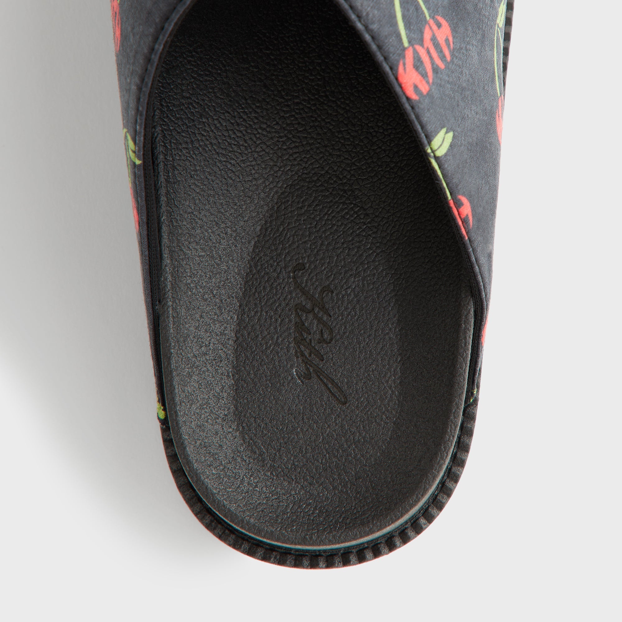 【新品未使用】Kith Women Criss Crossサンダル 38 Kith Women Cherry Criss Cross Slides - Black – Kith Japan