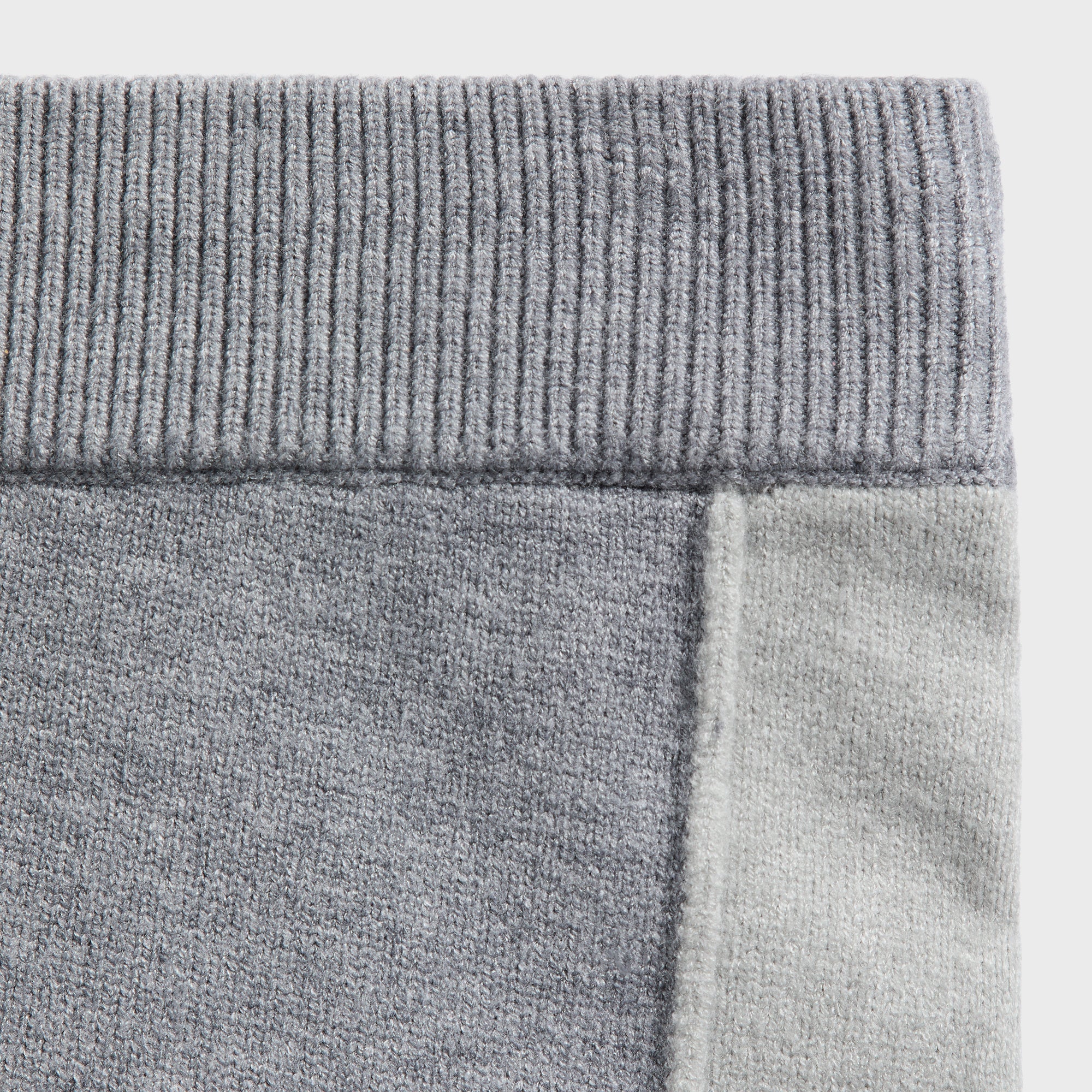 Kith Women Desmond Blocked Shorty - Cool Heather Grey – Kith Japan